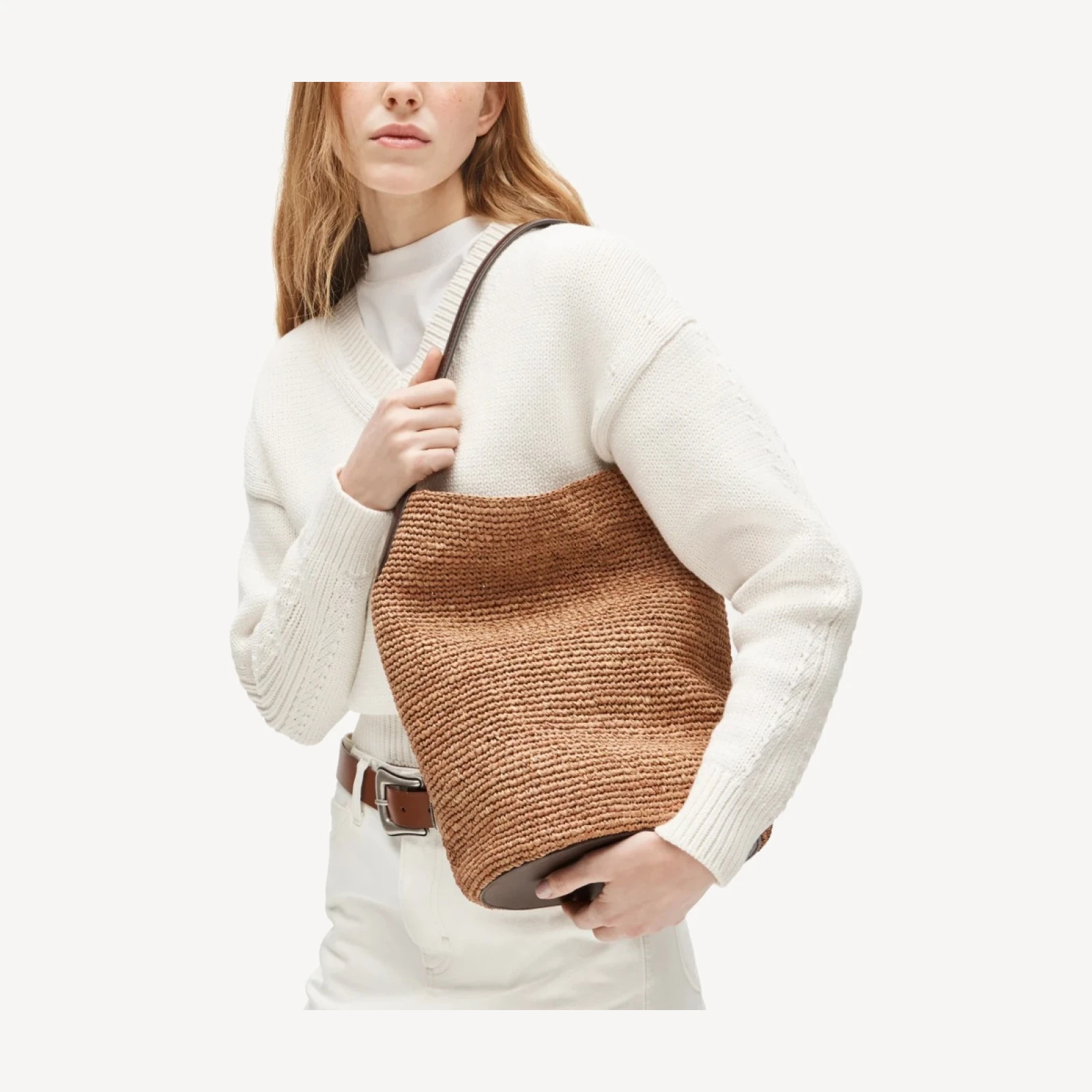 Berkeley handknotted bucket bag in raffia
