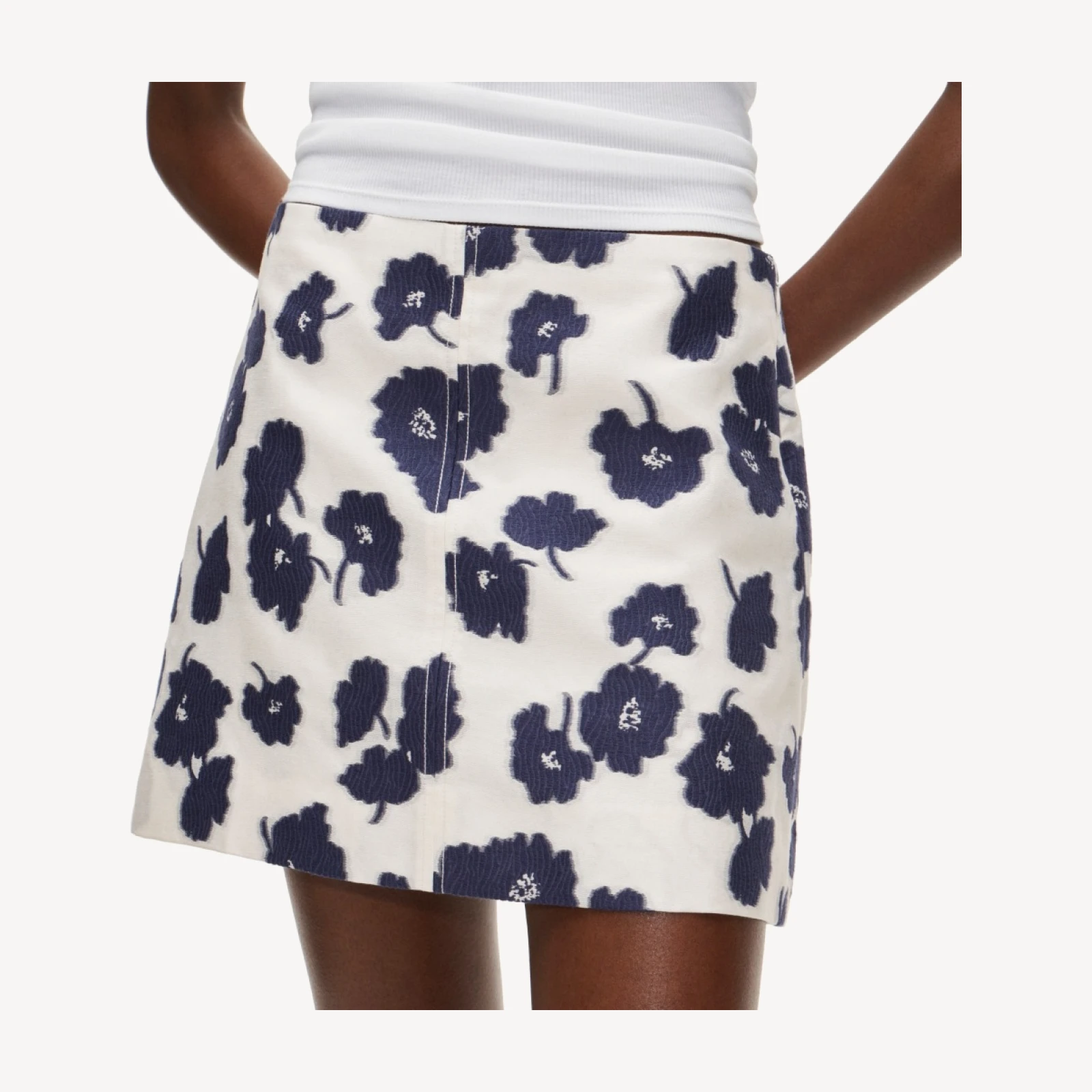 Fairfax mini skirt in blurred floral jacquard