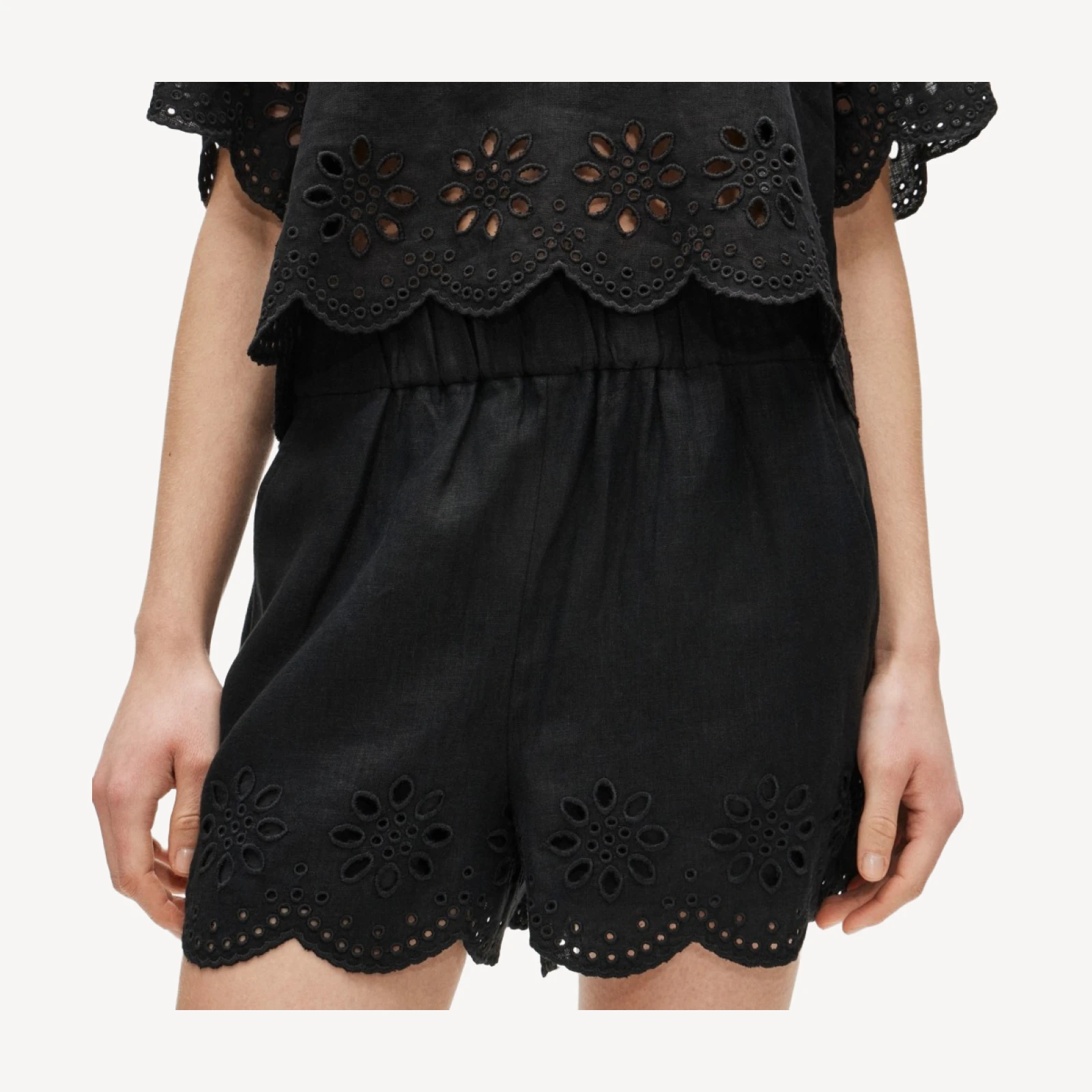 Tropez eyelet short in linen