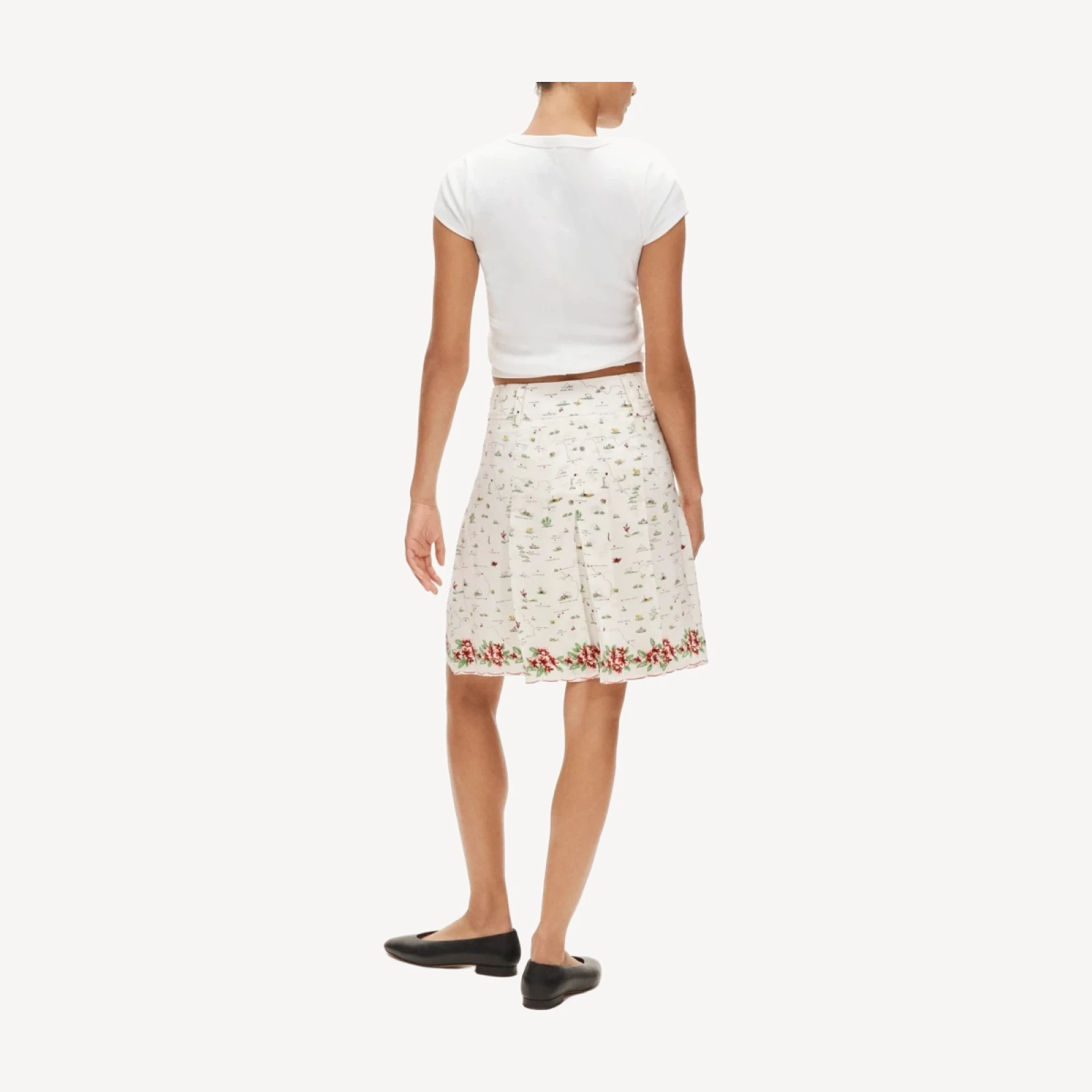 Pleated knee-length skirt in map print