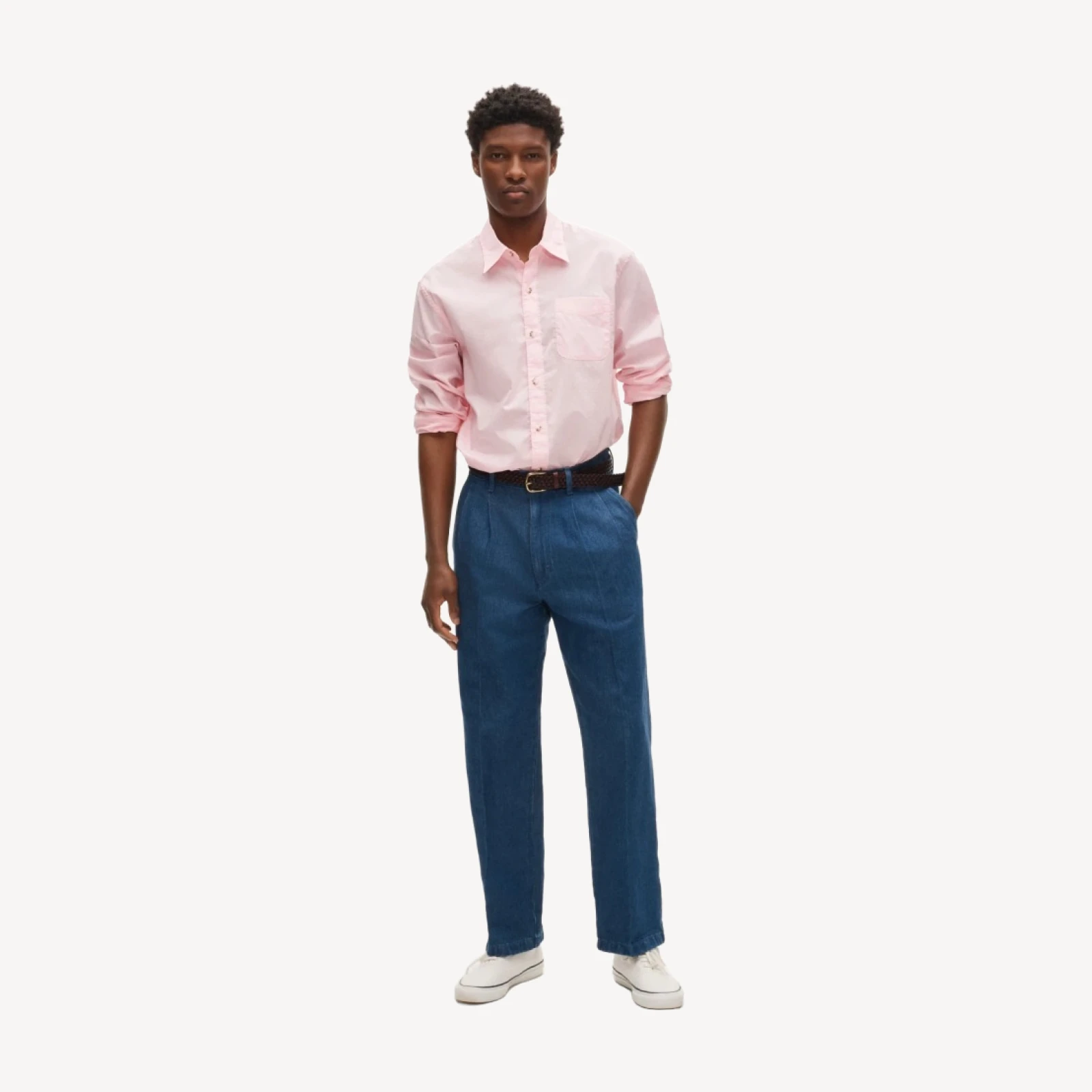 Relaxed-fit double-pleated nautical trouser in cotton-linen blend denim