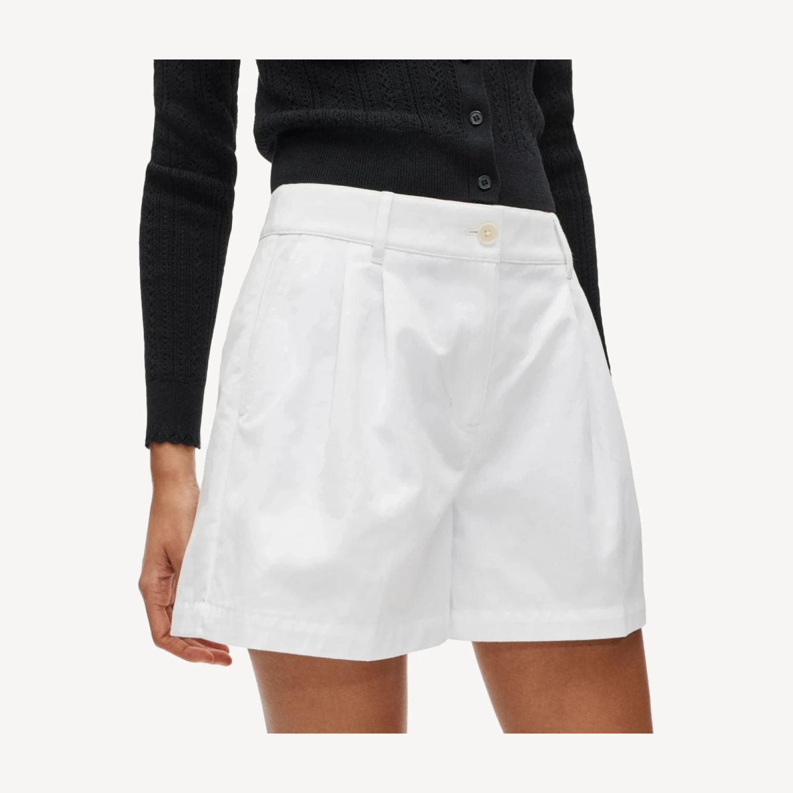 Easy pleated short in cotton-nylon blend