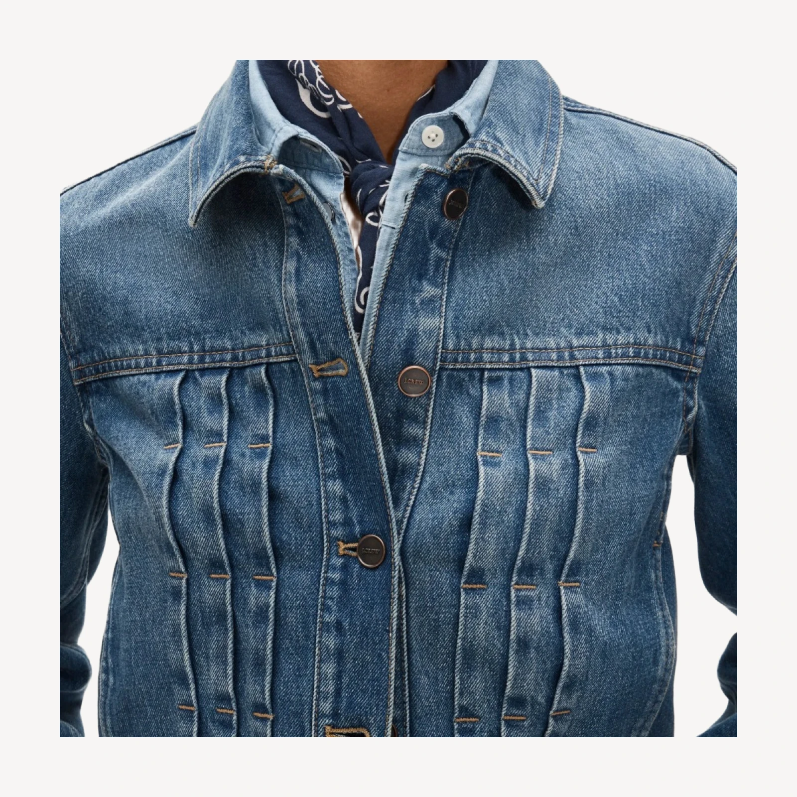 Cropped denim jacket with pintucks