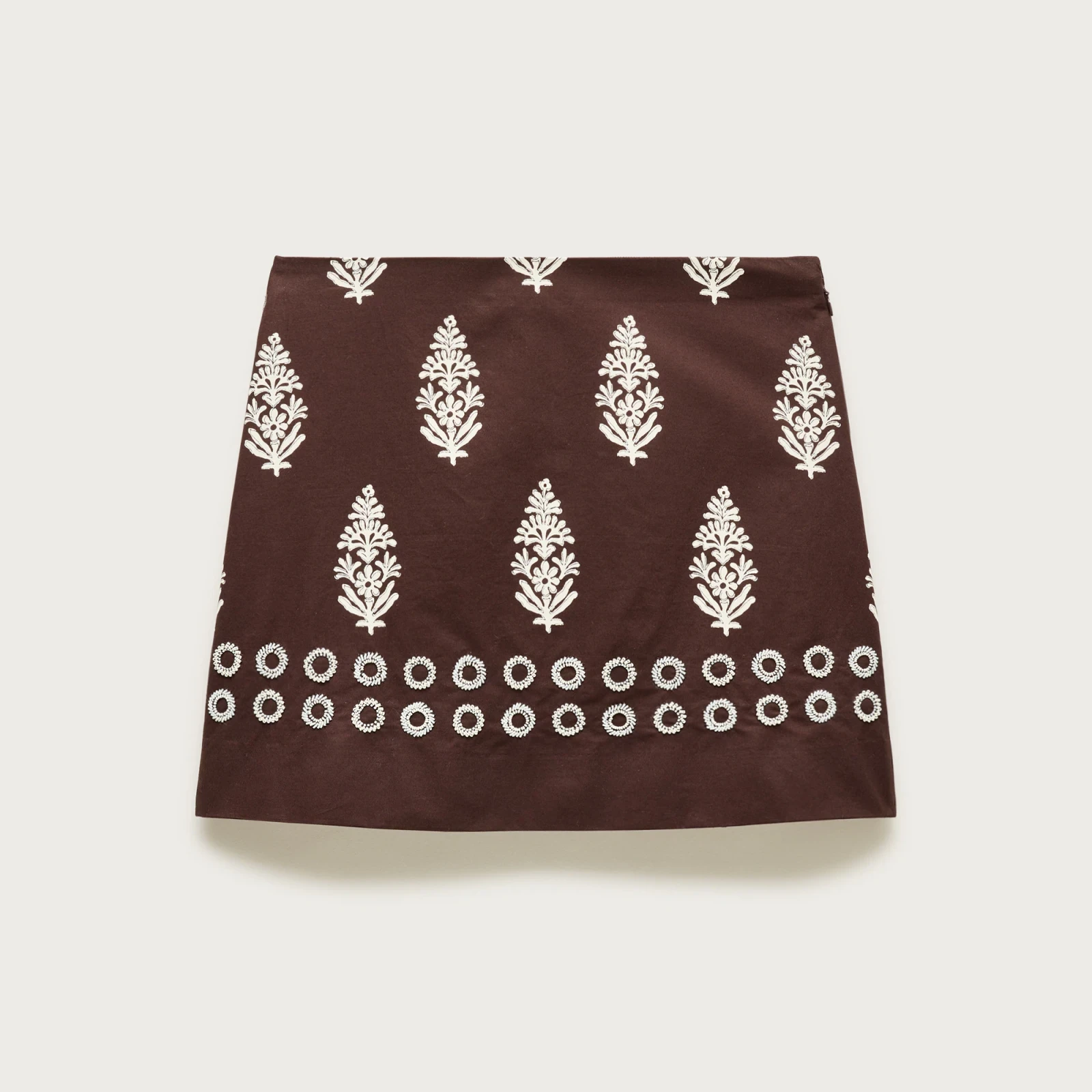 Fairfax mini skirt in beaded cocoa block print