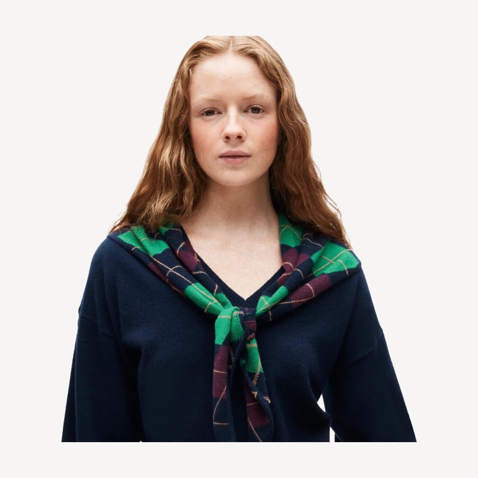 Cashmere V-neck sweater with removable argyle scarf