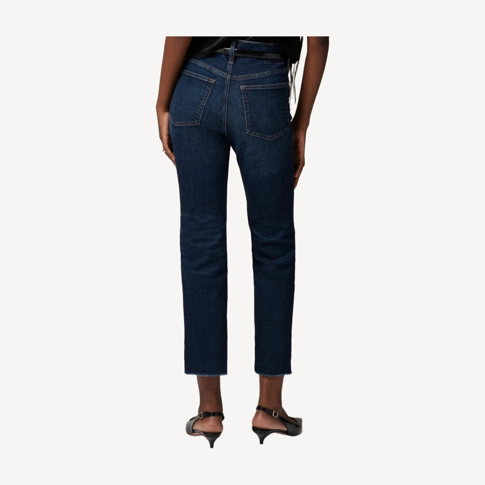 Mid-rise kickout jean