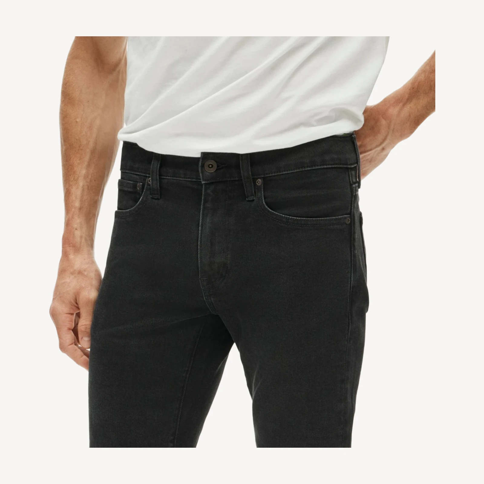 484 Slim-fit stretch jean in black wash