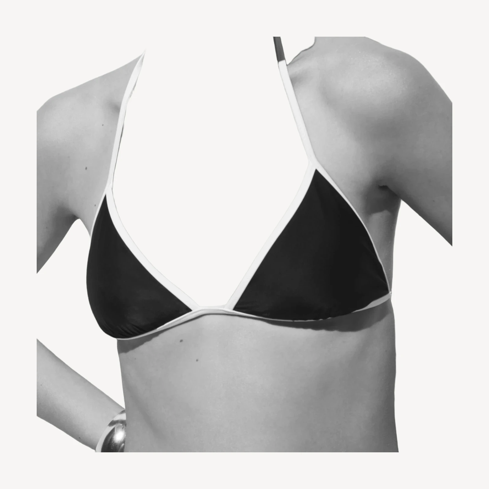 String bikini top with contrast trim