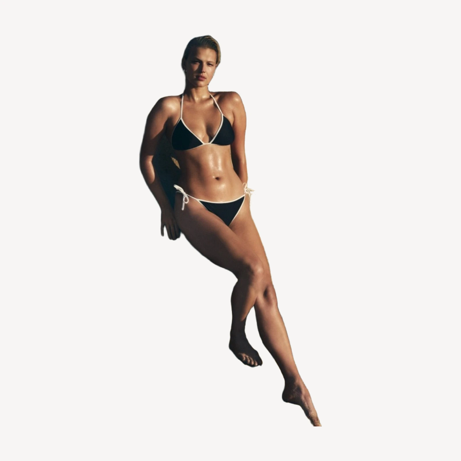 String bikini top with contrast trim