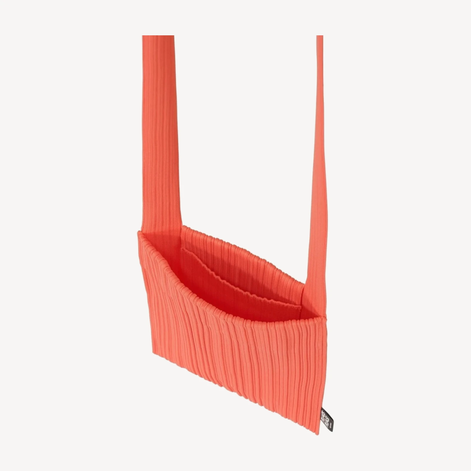 CREPE KNIT BAG