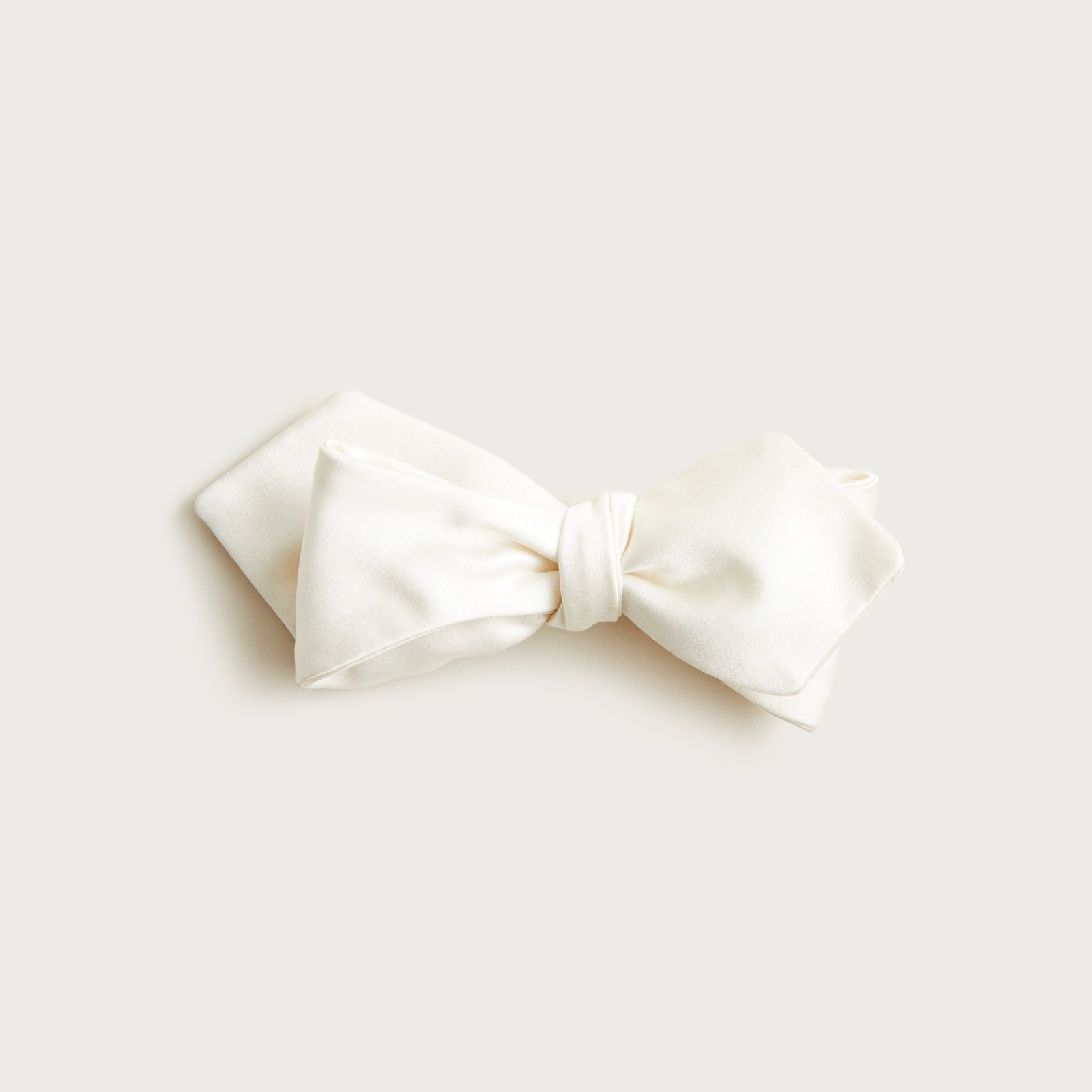English satin point bow tie