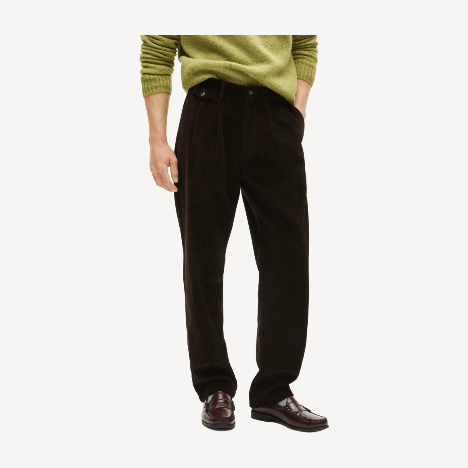 Relaxed-fit double-pleated corduroy pant
