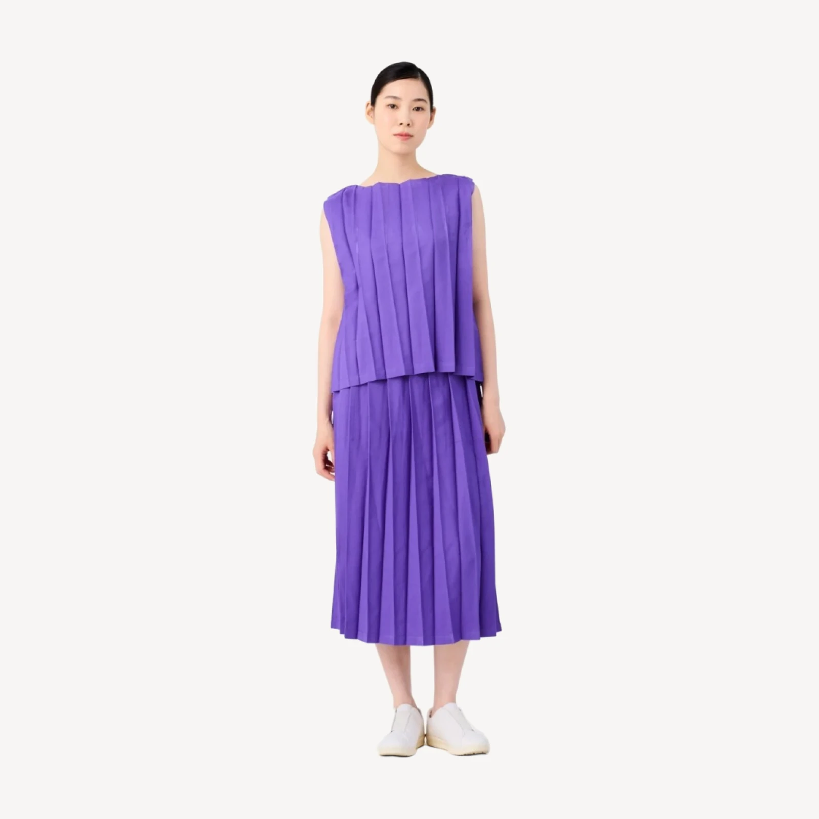 CROSS PLEATS