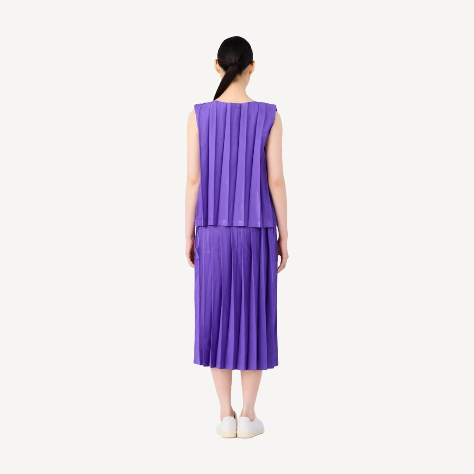 CROSS PLEATS