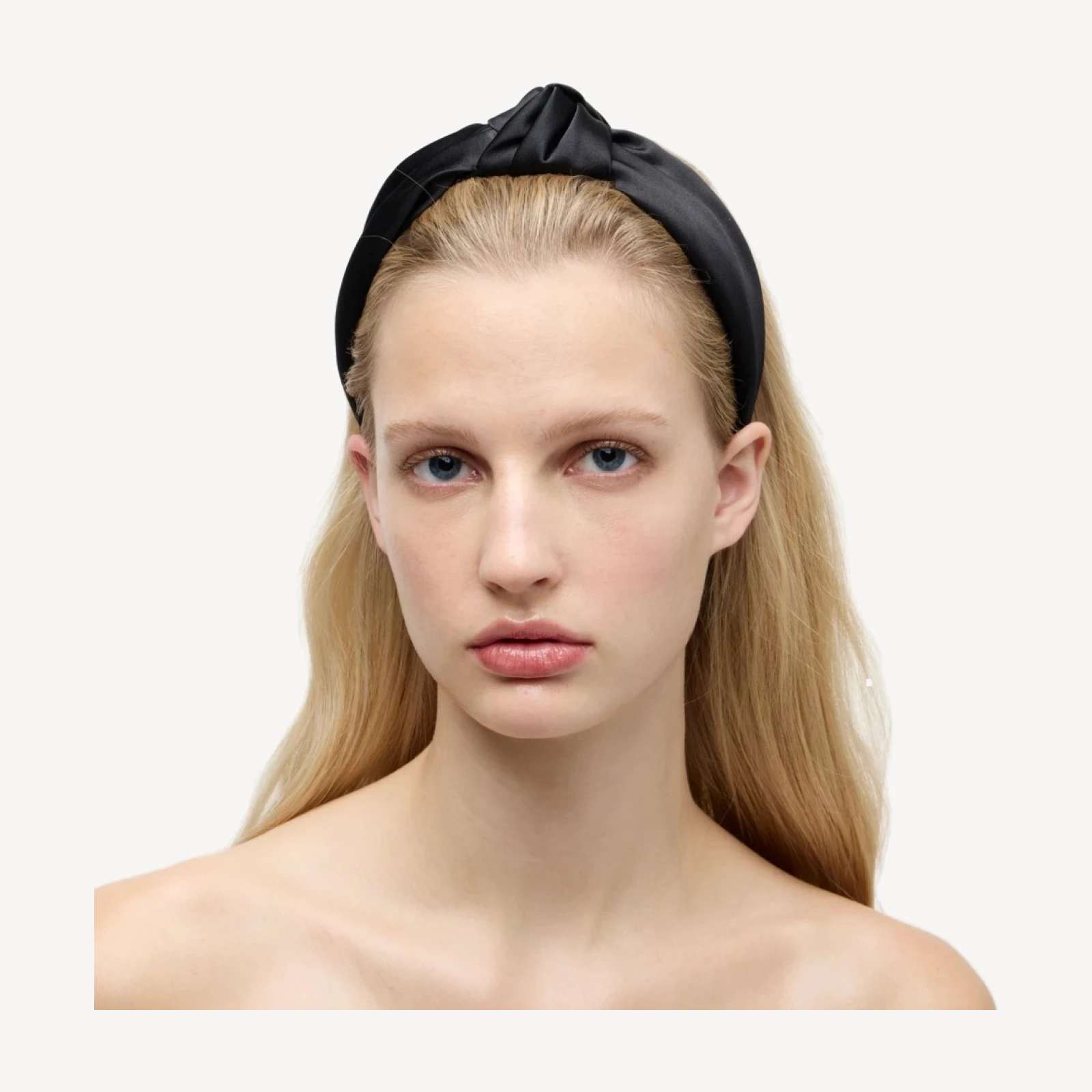 Knot headband in satin