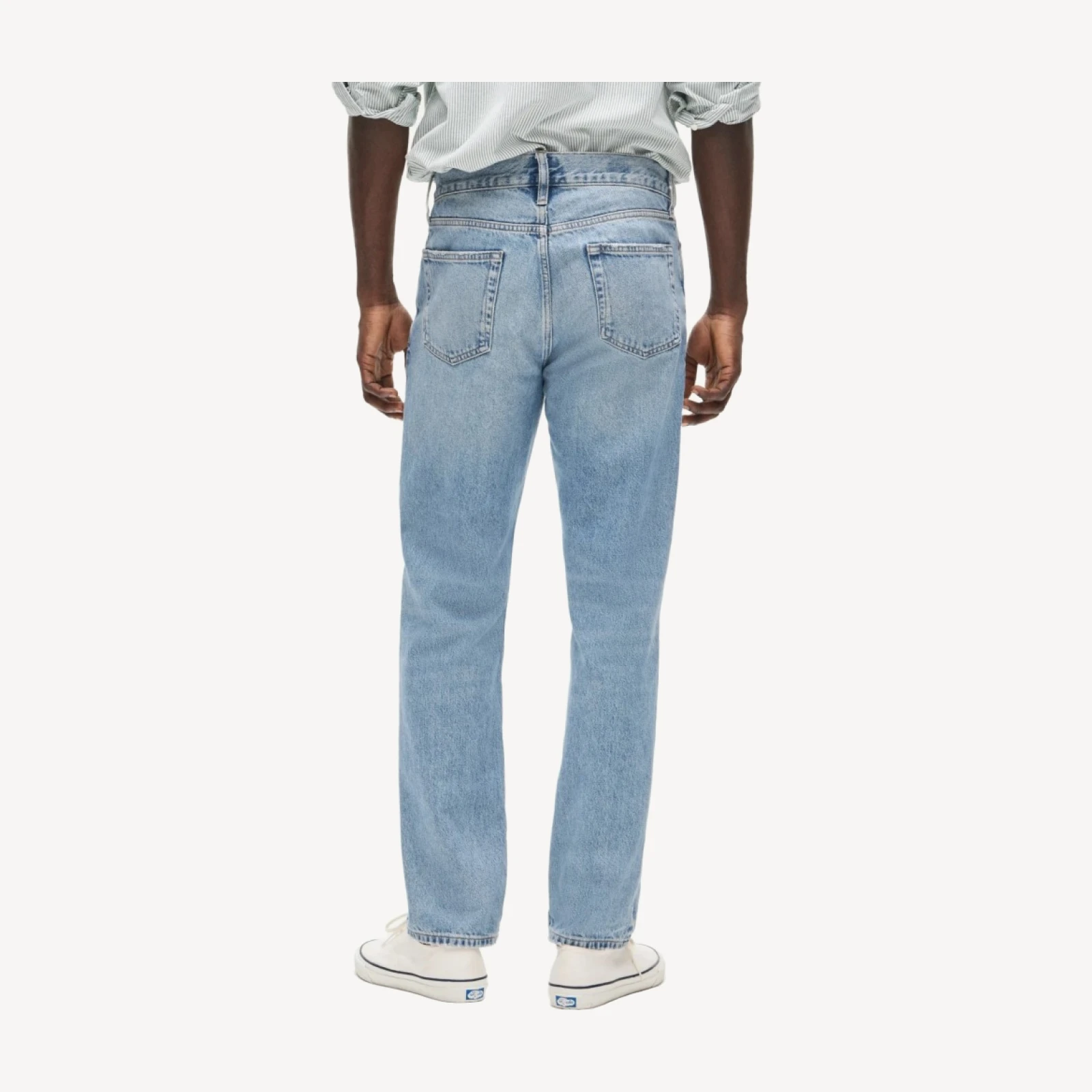 Classic Straight jean in light wash