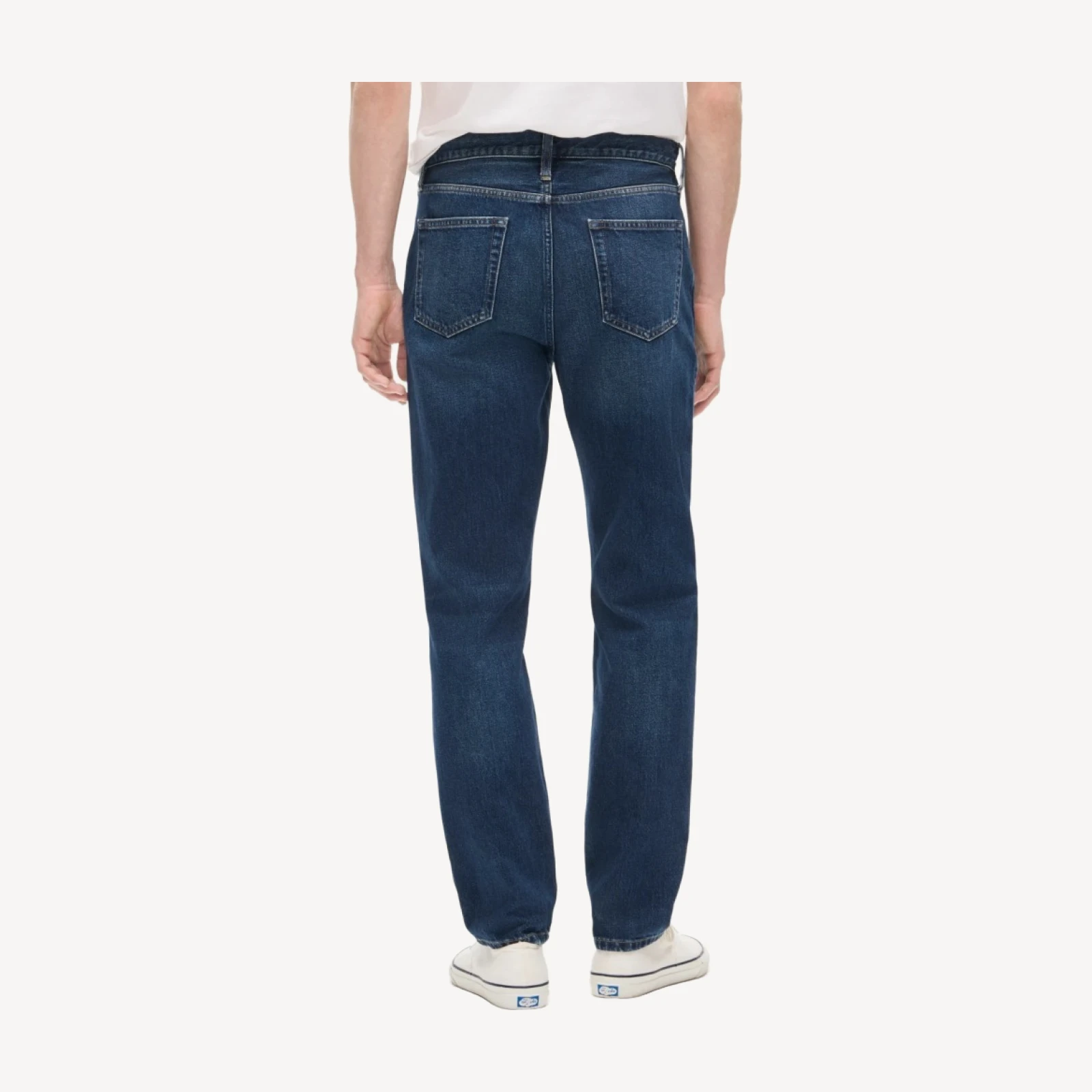 Classic Straight jean in vintage dark wash denim
