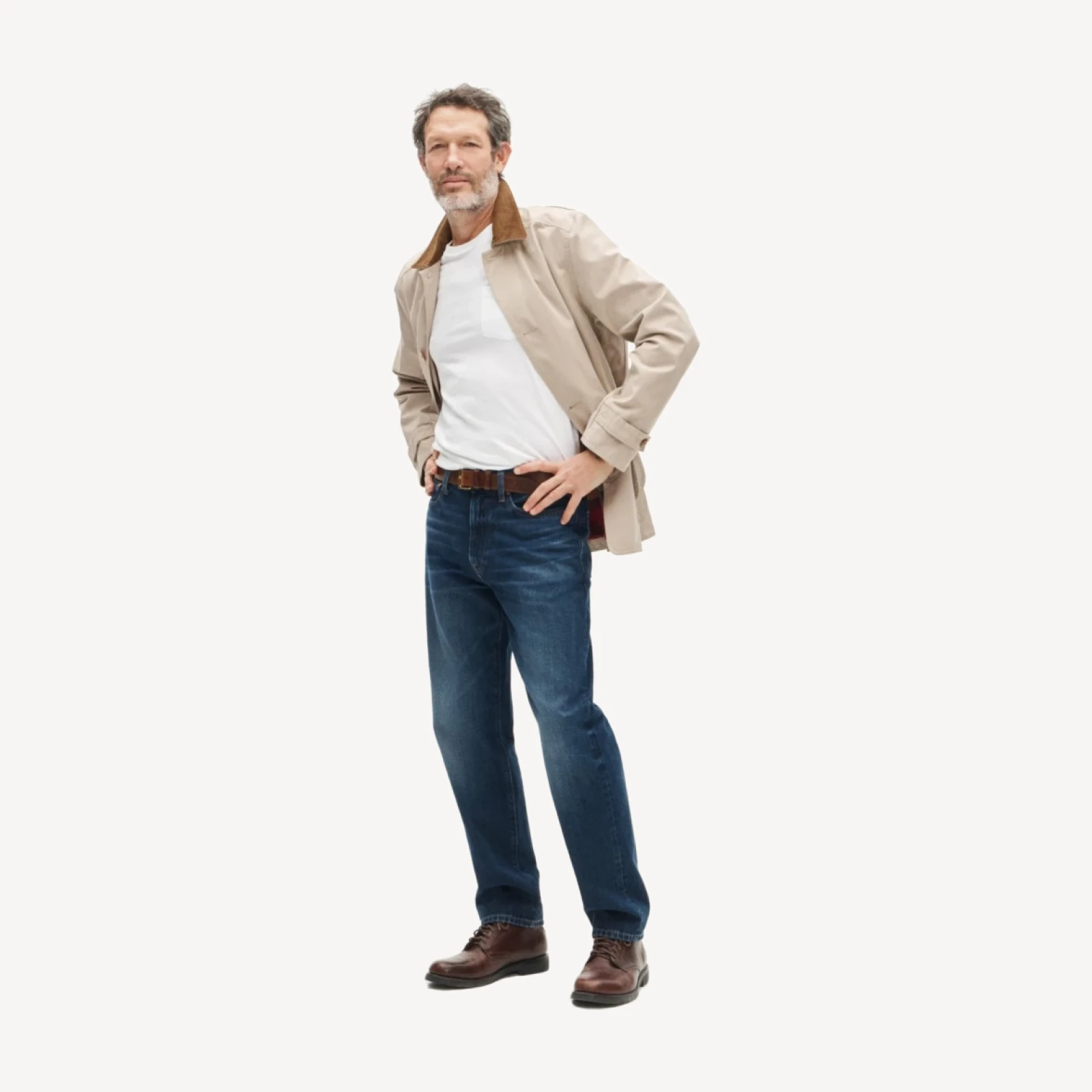 Classic Straight jean in vintage dark wash denim