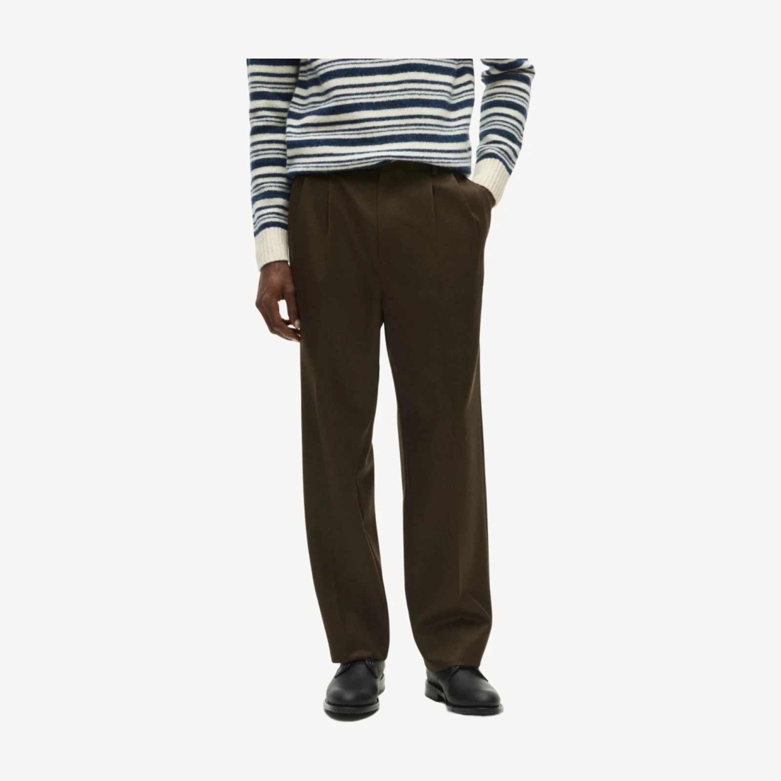 Relaxed-fit double-pleated trouser in Italian wool cavalry twill