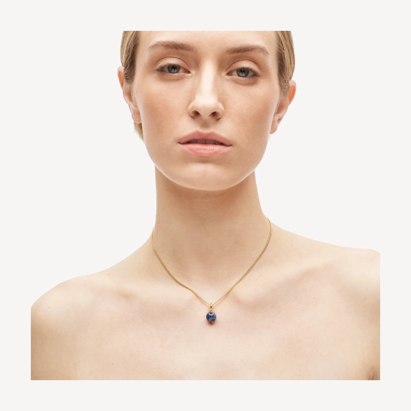 Semiprecious stone pendant necklace
