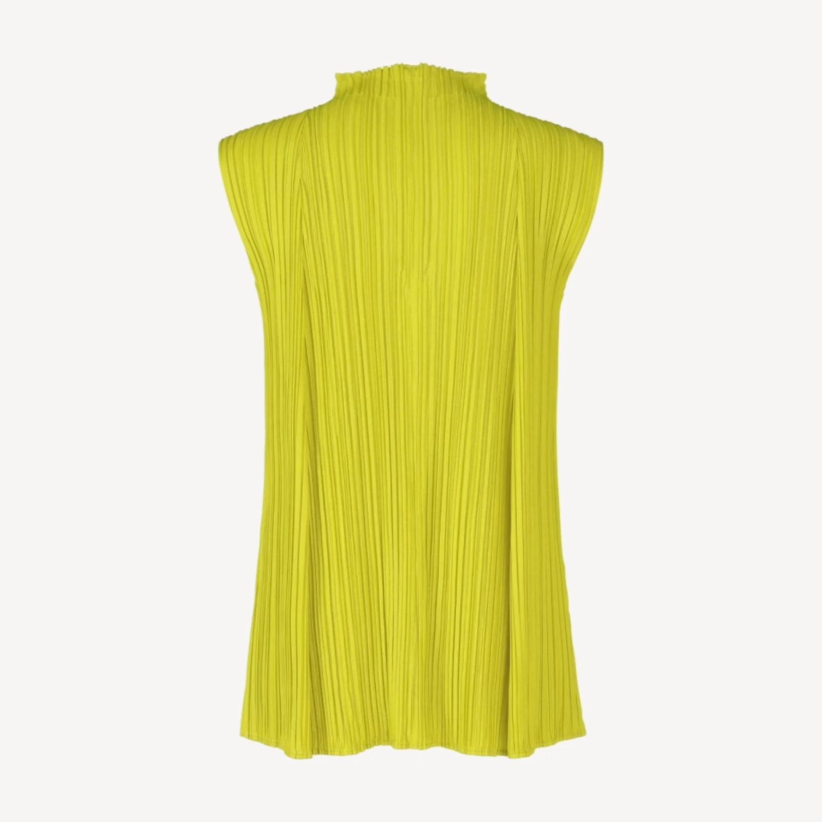 MELLOW PLEATS