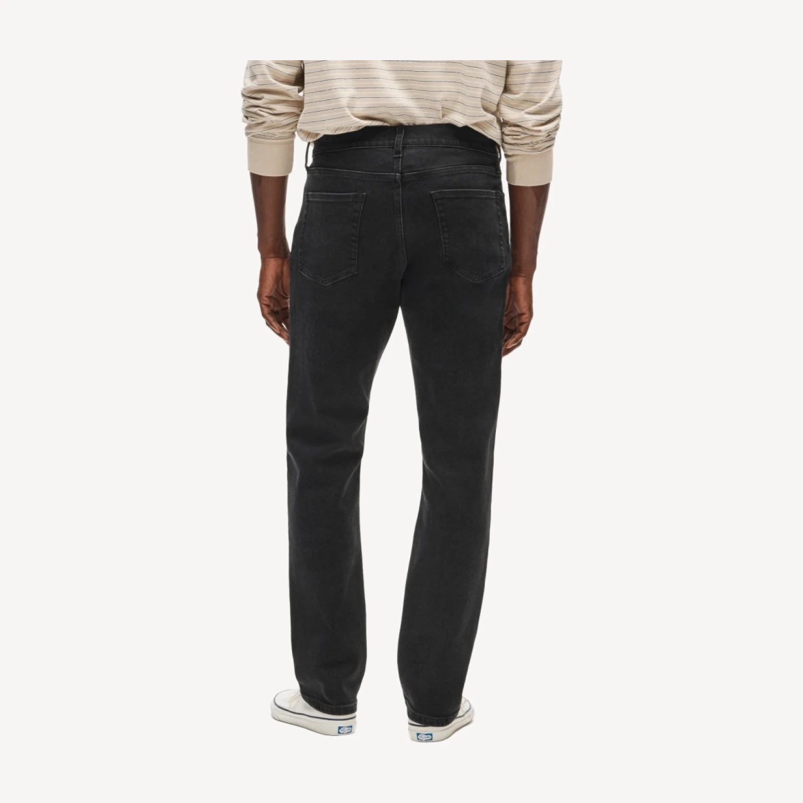 Athletic Straight-fit stretch jean in black wash