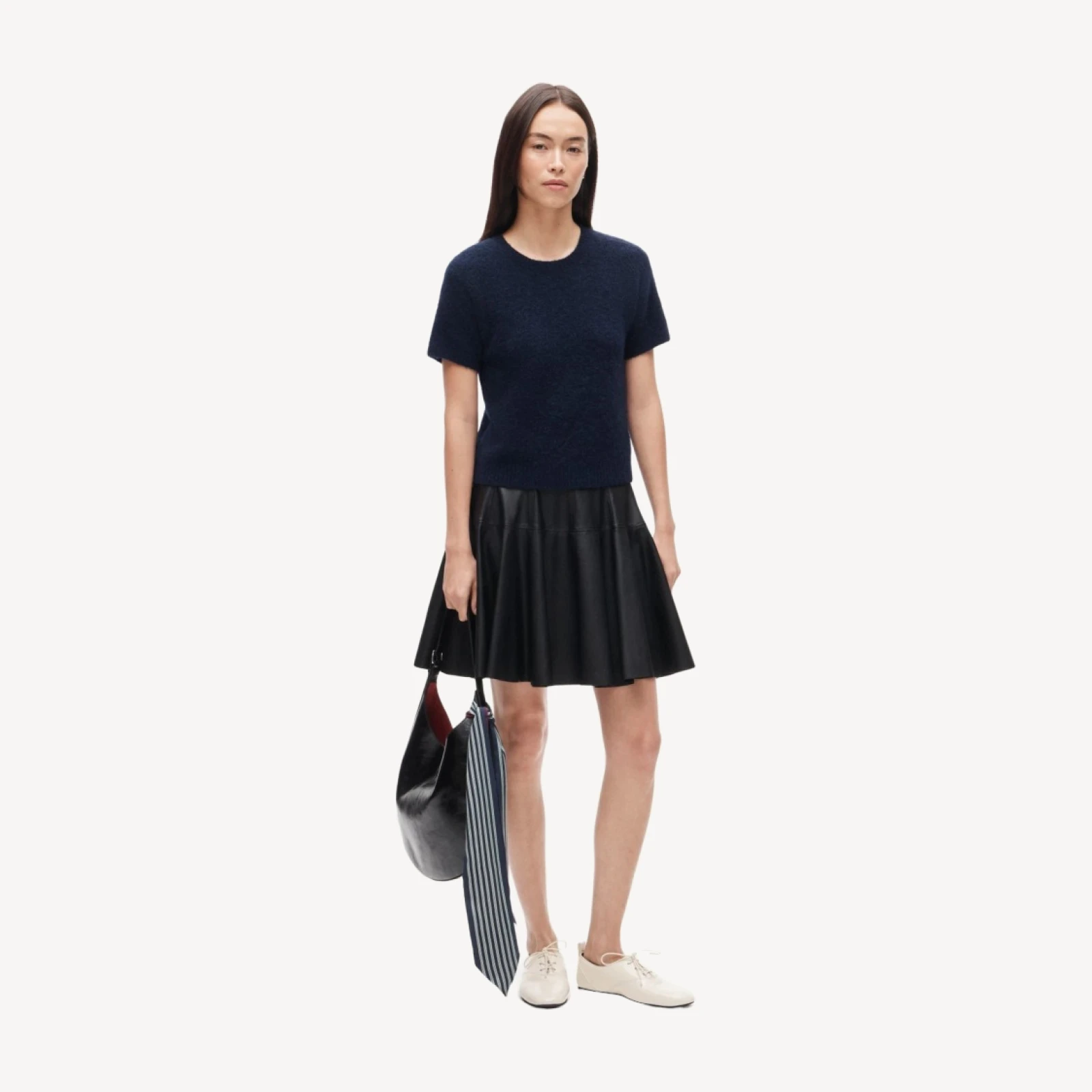 Mini circle skirt in faux leather