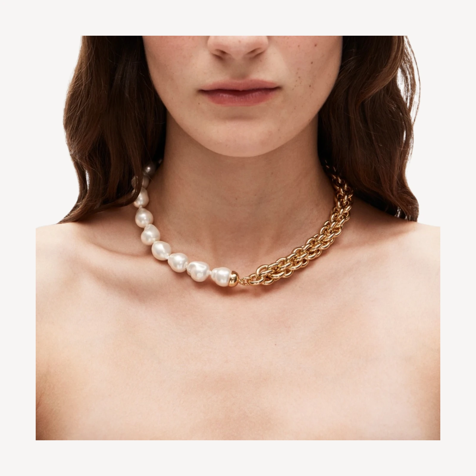 Pearl and chain necklace