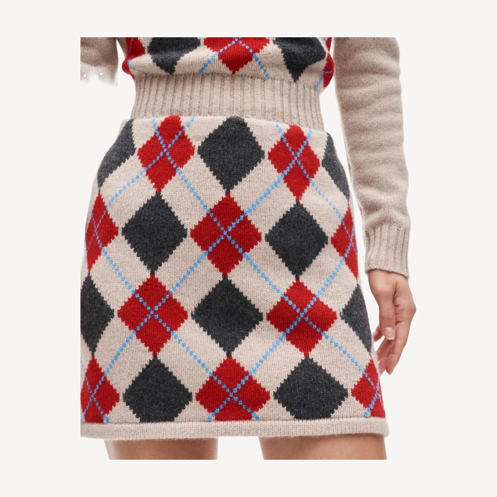 Mini knit sweater-skirt in argyle wool
