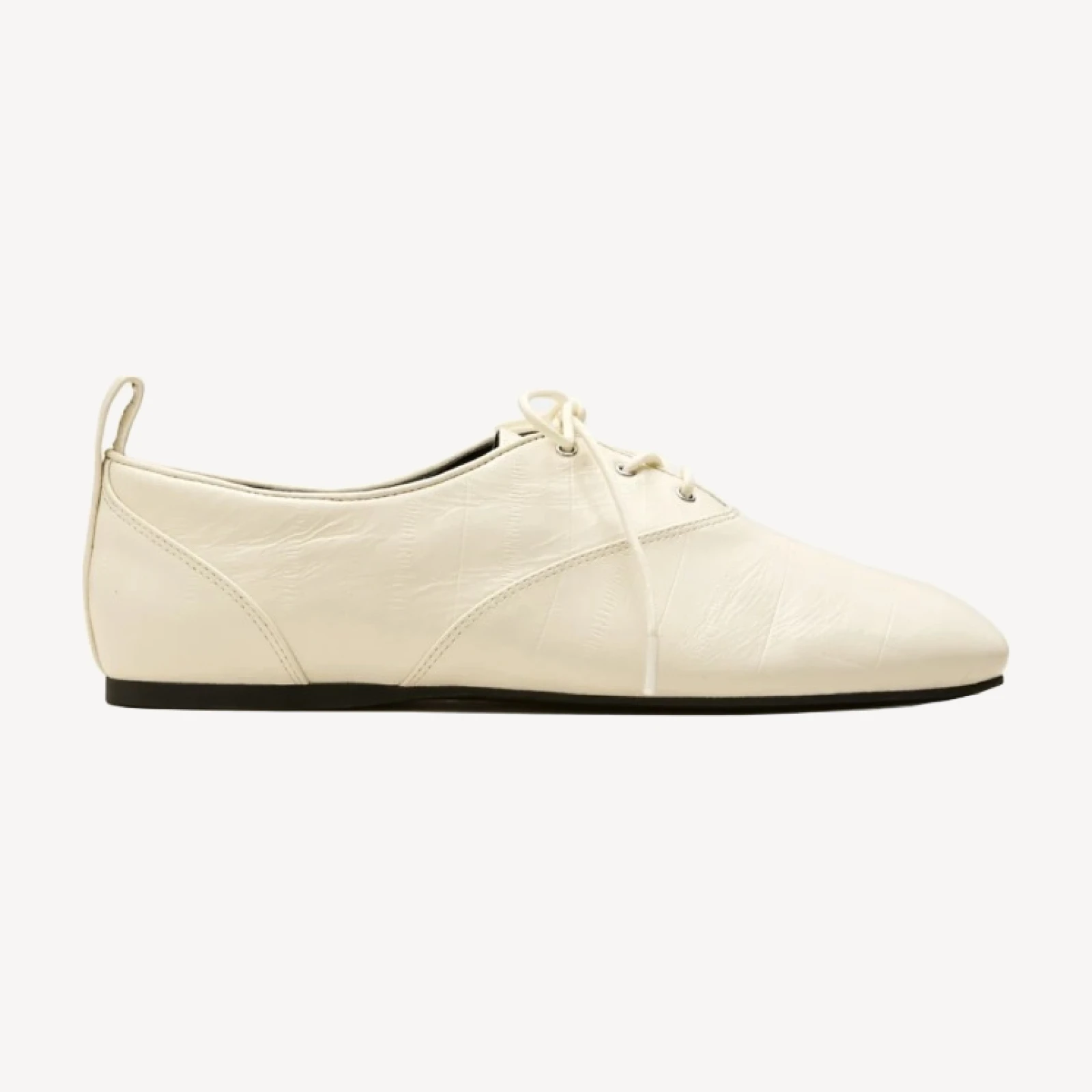 Verona lace-up flats in eel-embossed leather