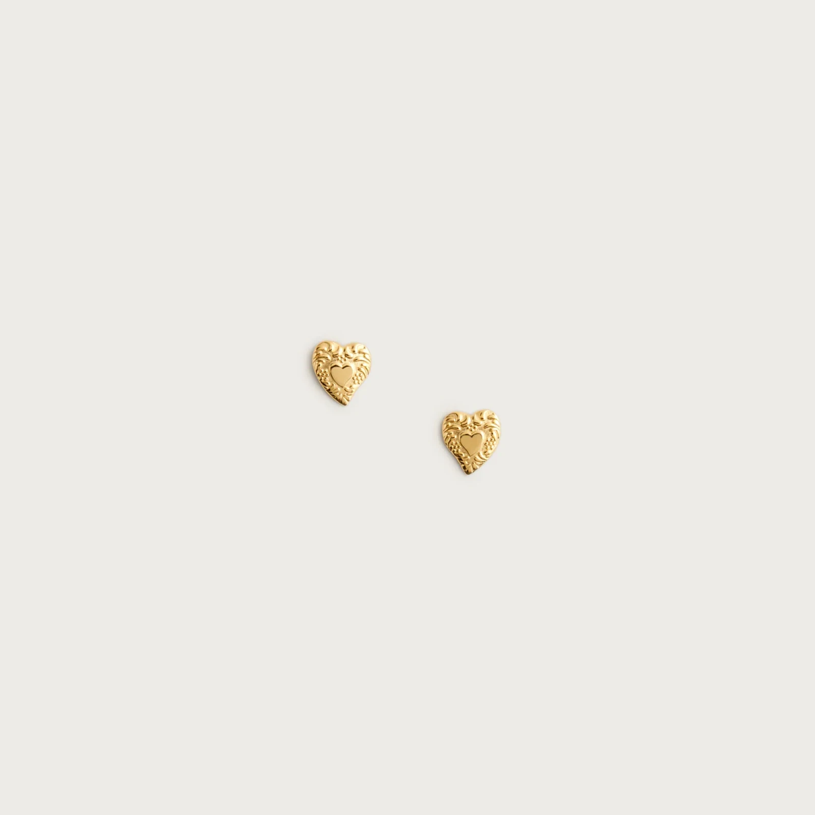 18k gold vermeil engraved heart stud earrings