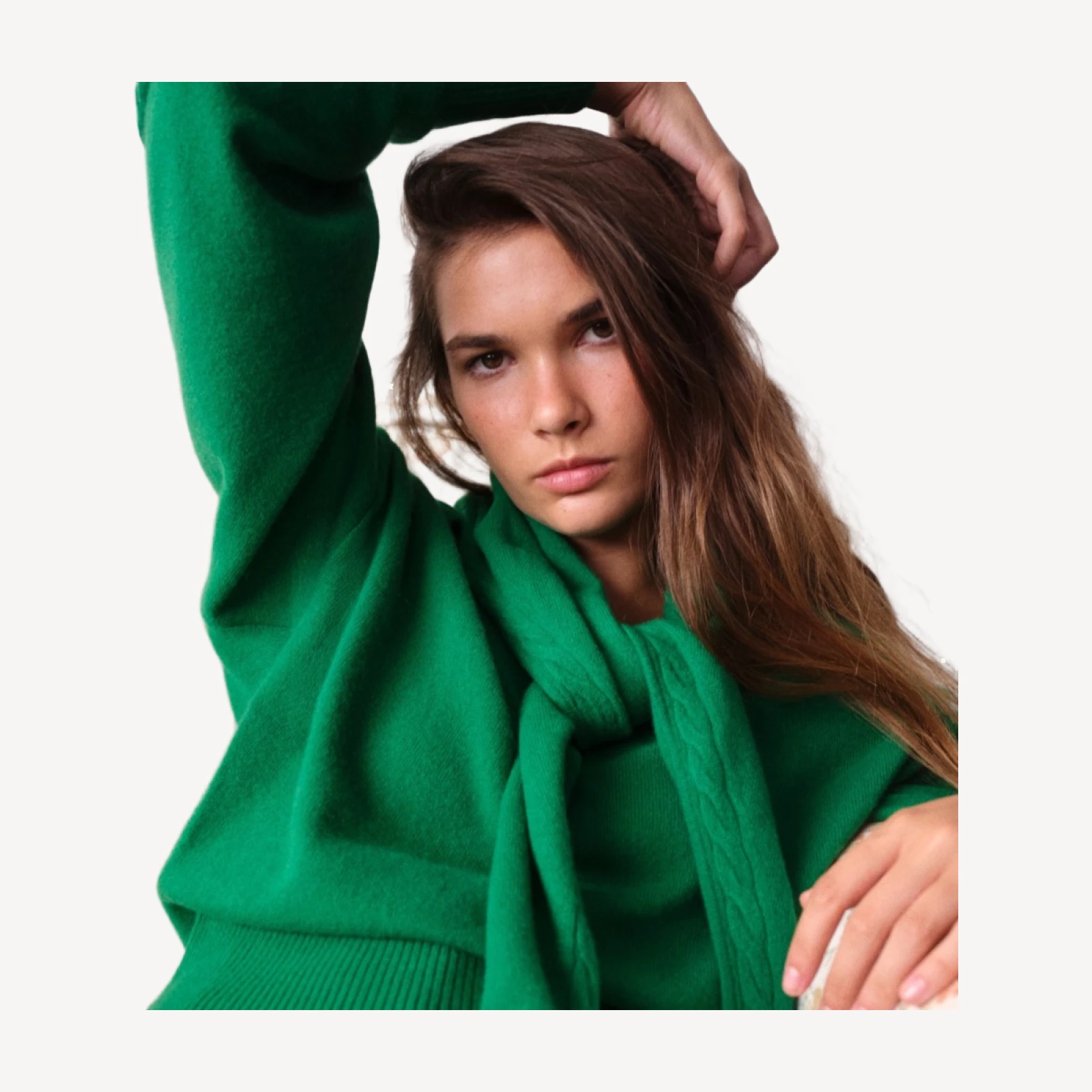 Cashmere V-neck sweater with removable scarf