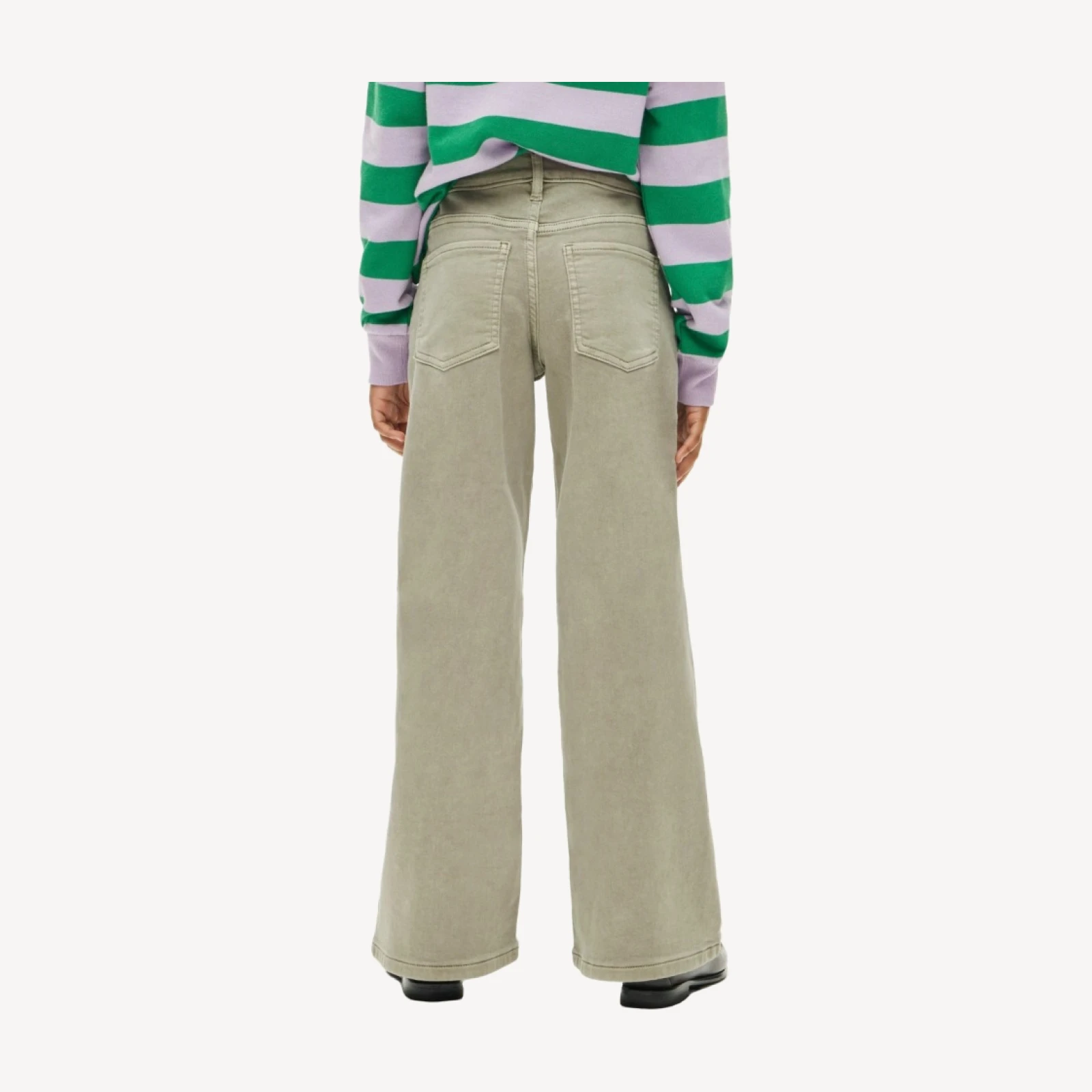Girls' relaxed wide-leg jean in garment-dyed stretch denim