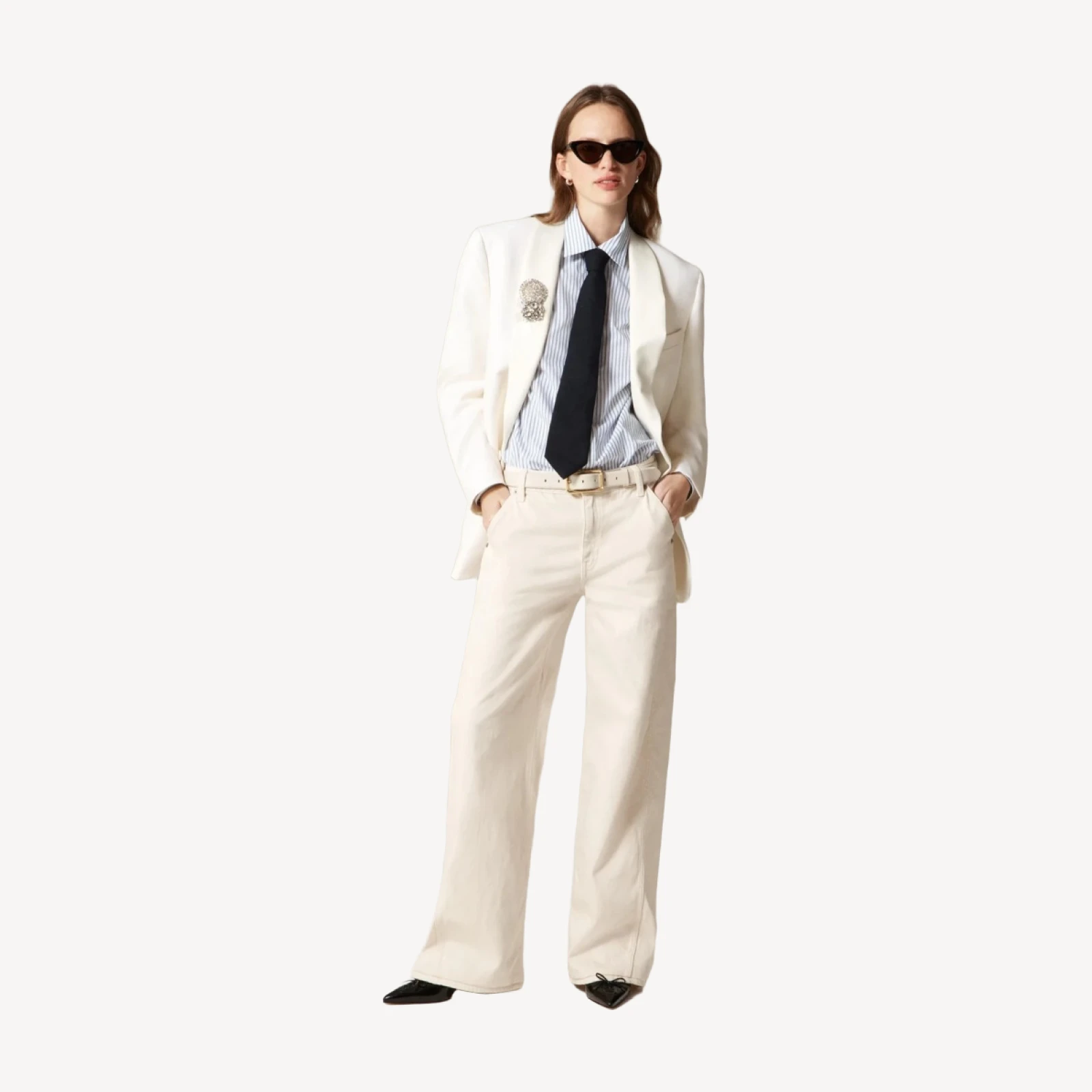 Utility low-rise wide-leg jean