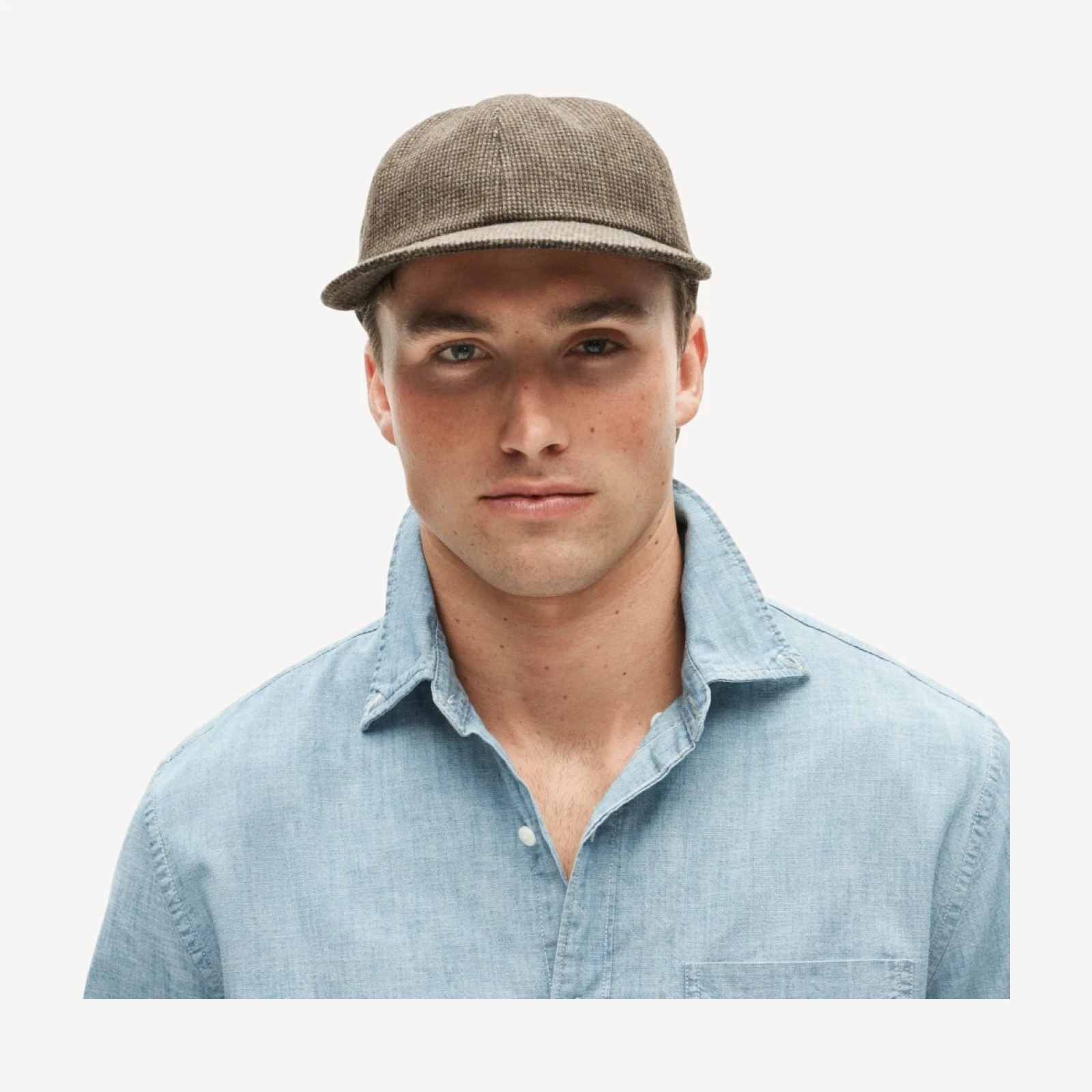 Walking cap in houndstooth wool
