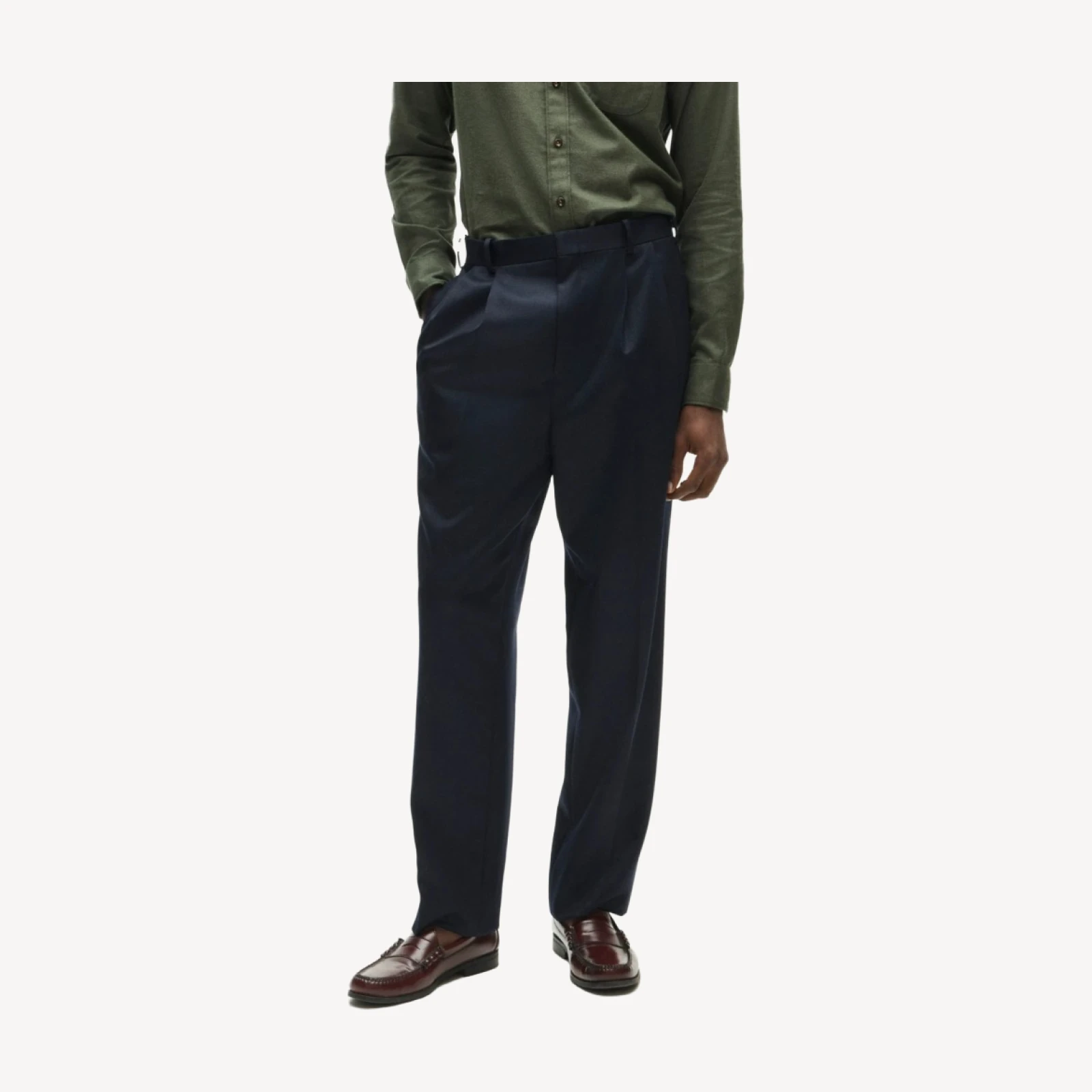 Relaxed-fit double-pleated trouser in Italian wool cavalry twill