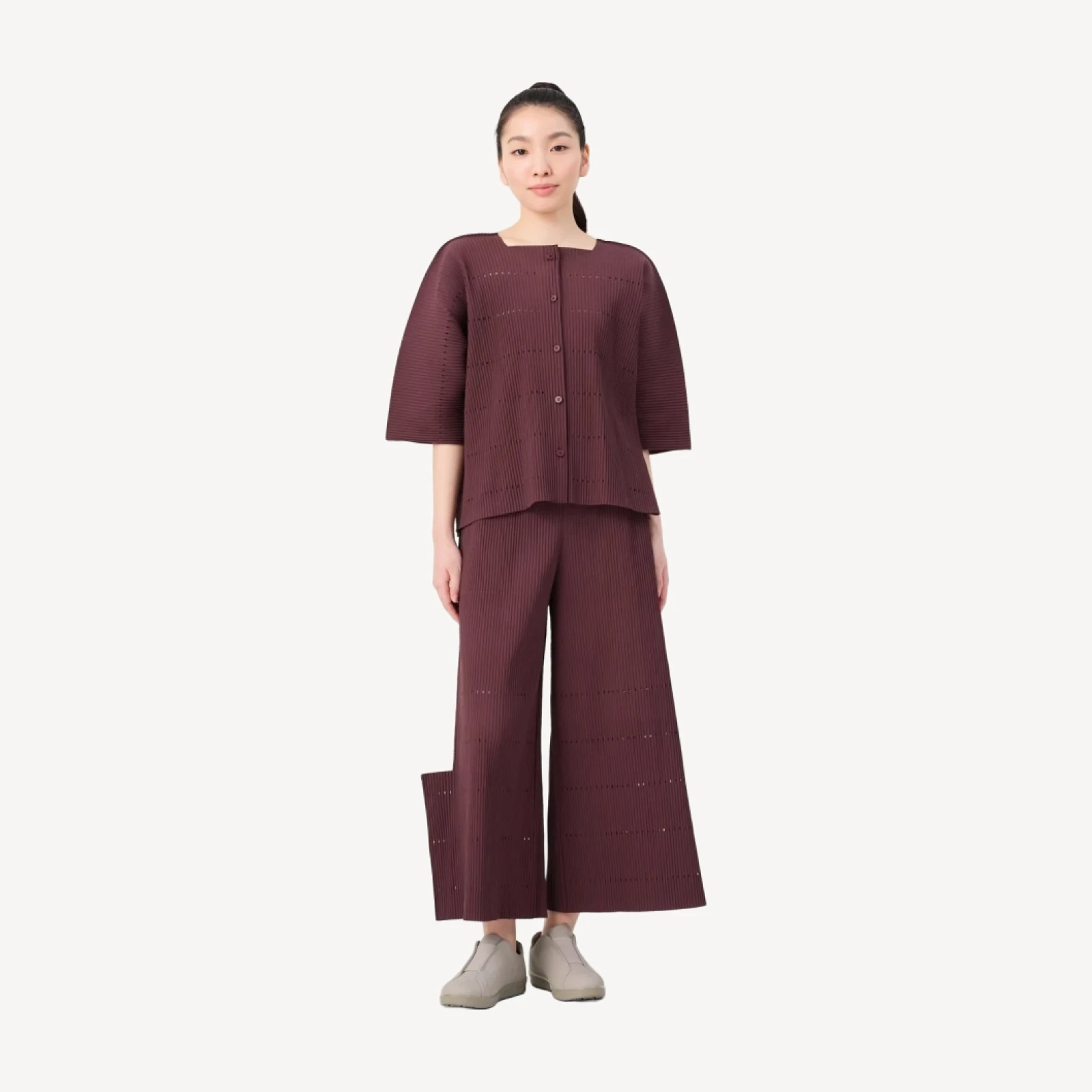 TOWER PLEATS