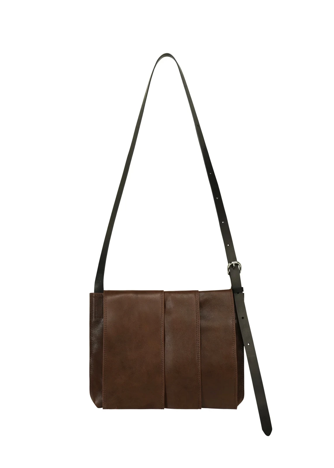 LEATHER PLEATS