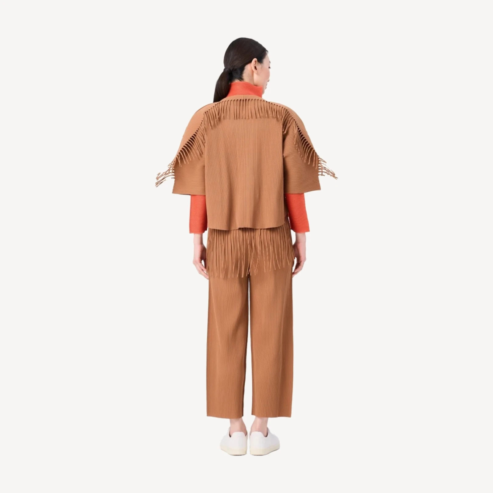 LEAF PLEATS
