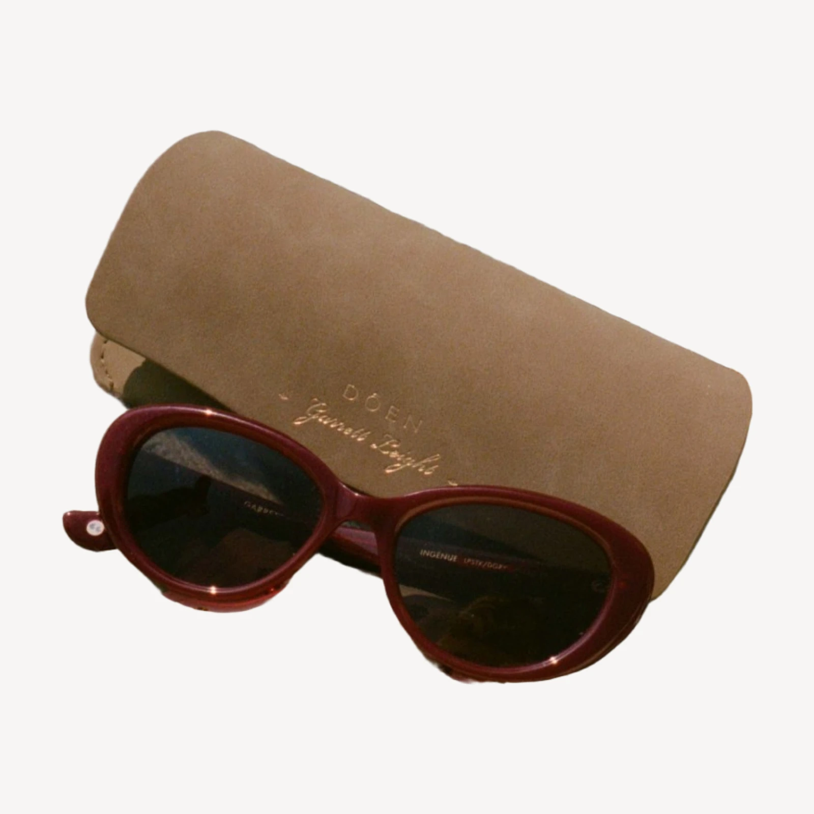 DÔEN BY GARRETT LEIGHT INGÉNUE SUNGLASSES -- LIPSTICK