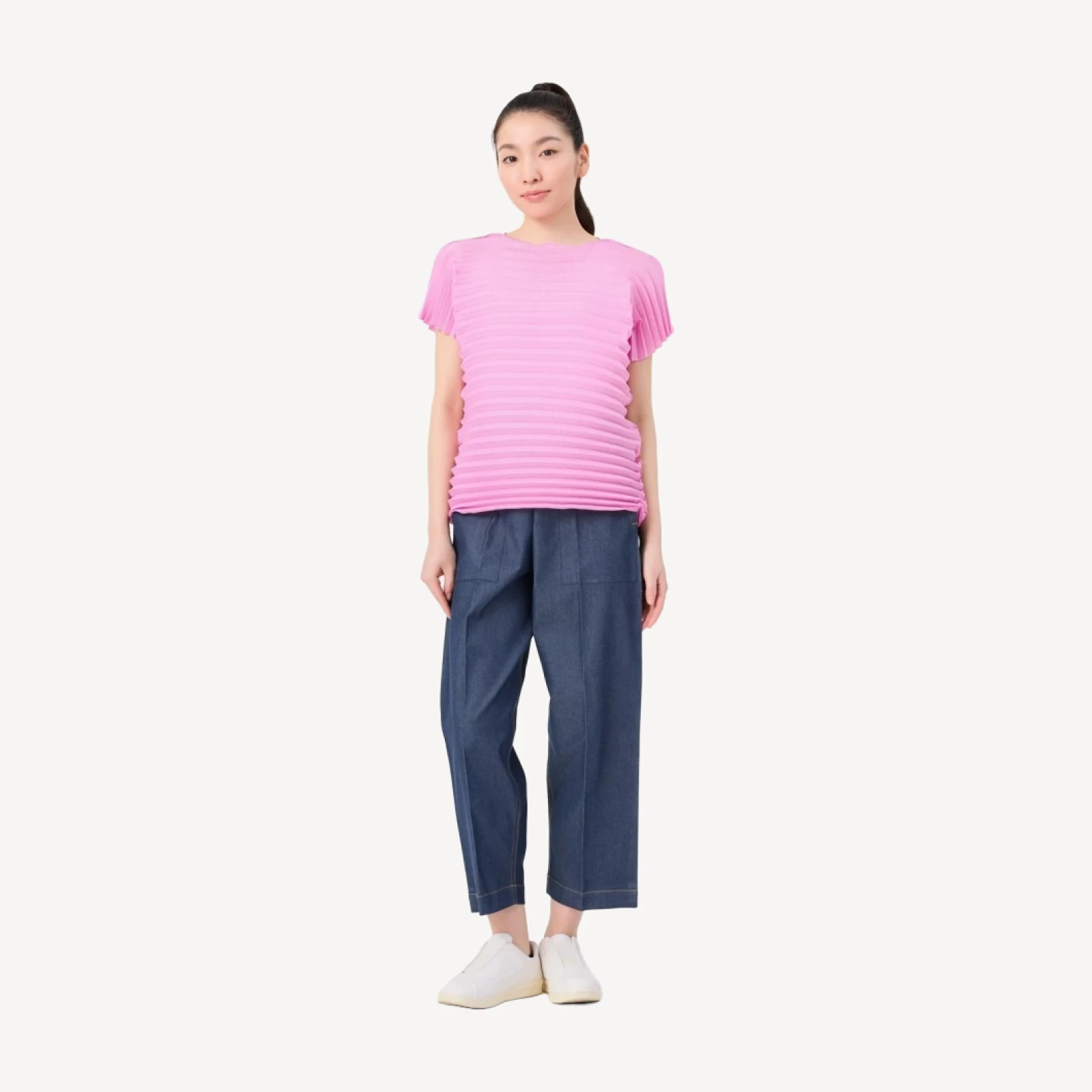ACCORDION STRETCH PLEATS