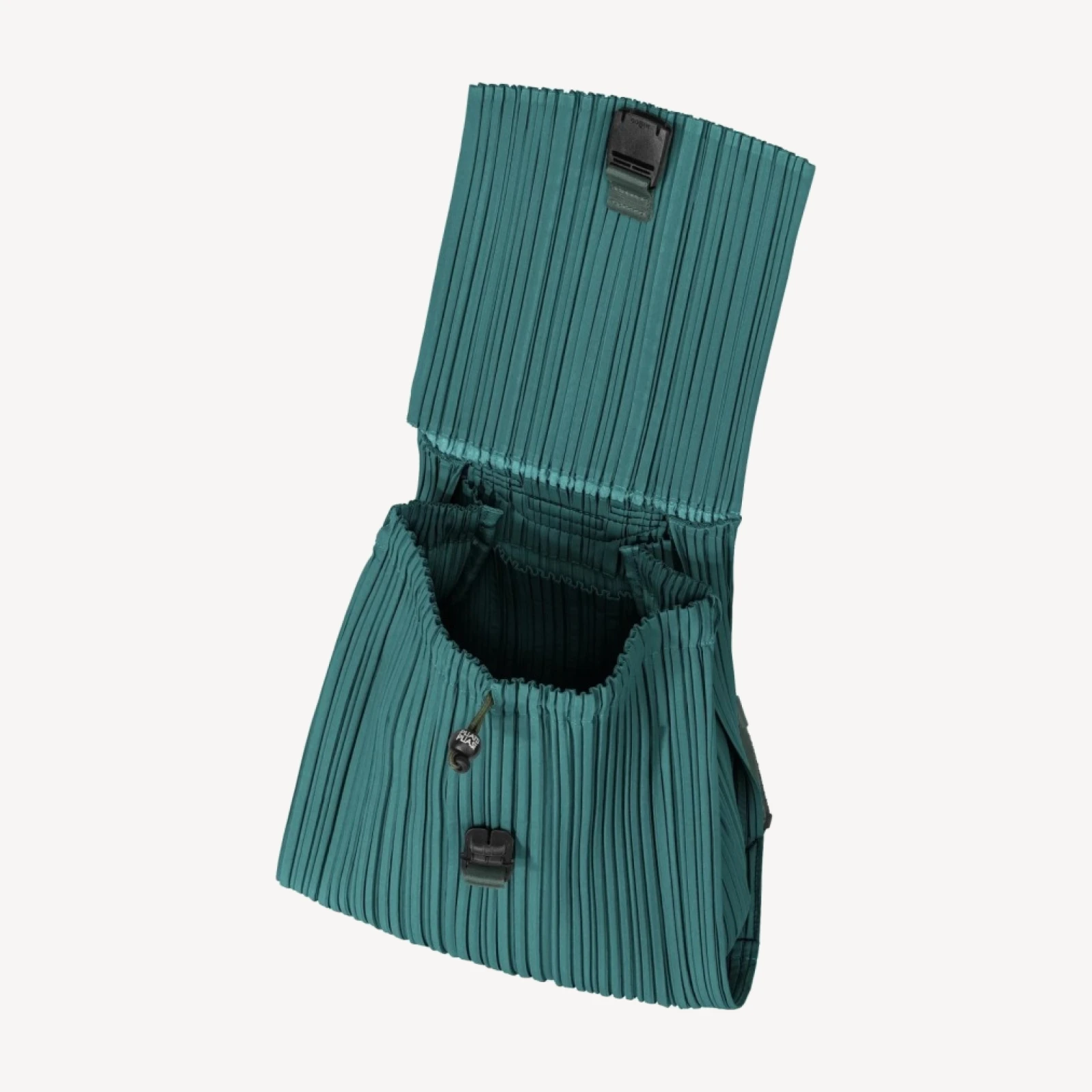 PLEATS KNAPSACK
