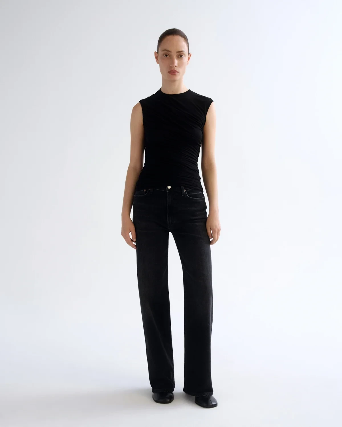 Harper Straight Jean (Weightless Stretch) in Hush