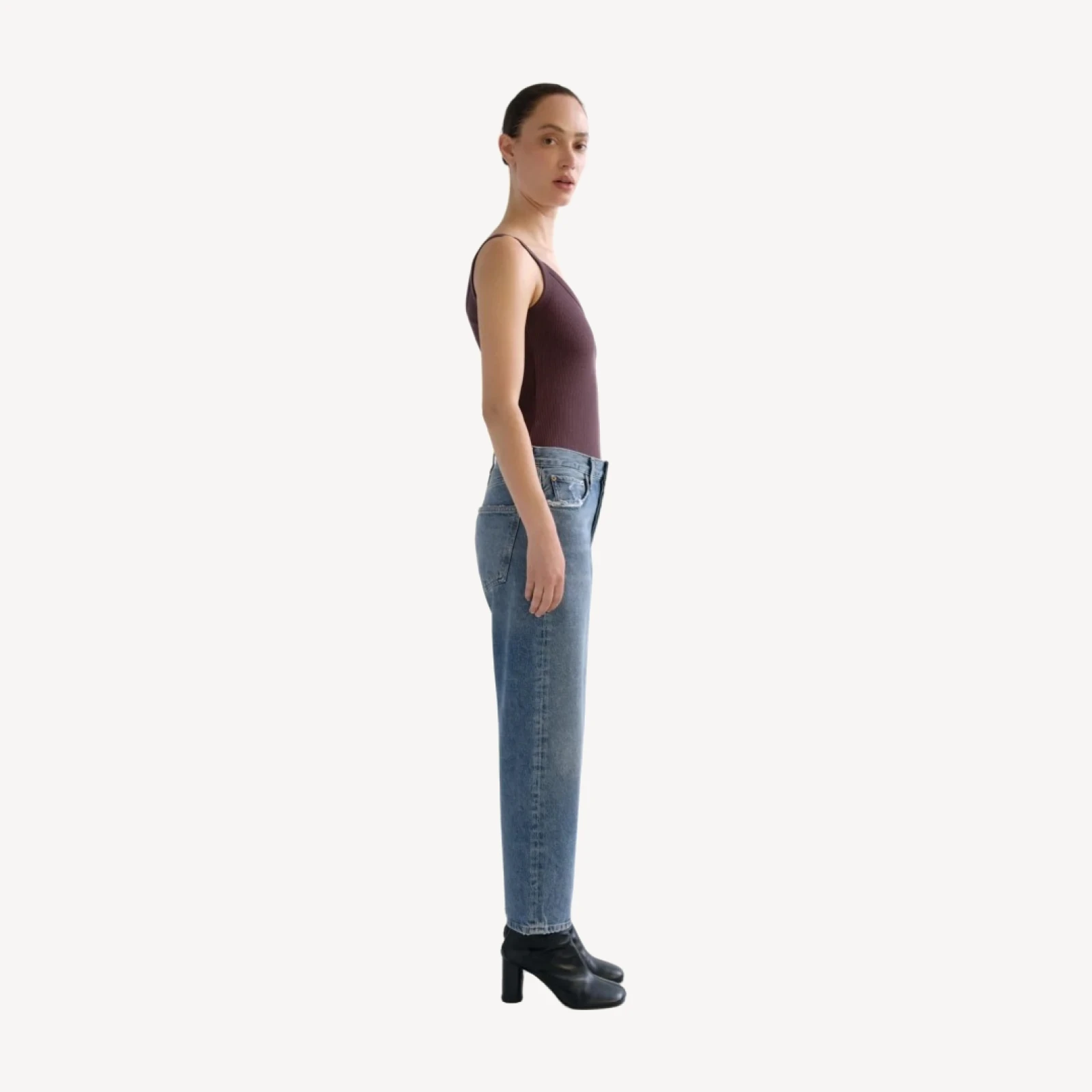 90's Crop Mid Rise Straight in Hooked