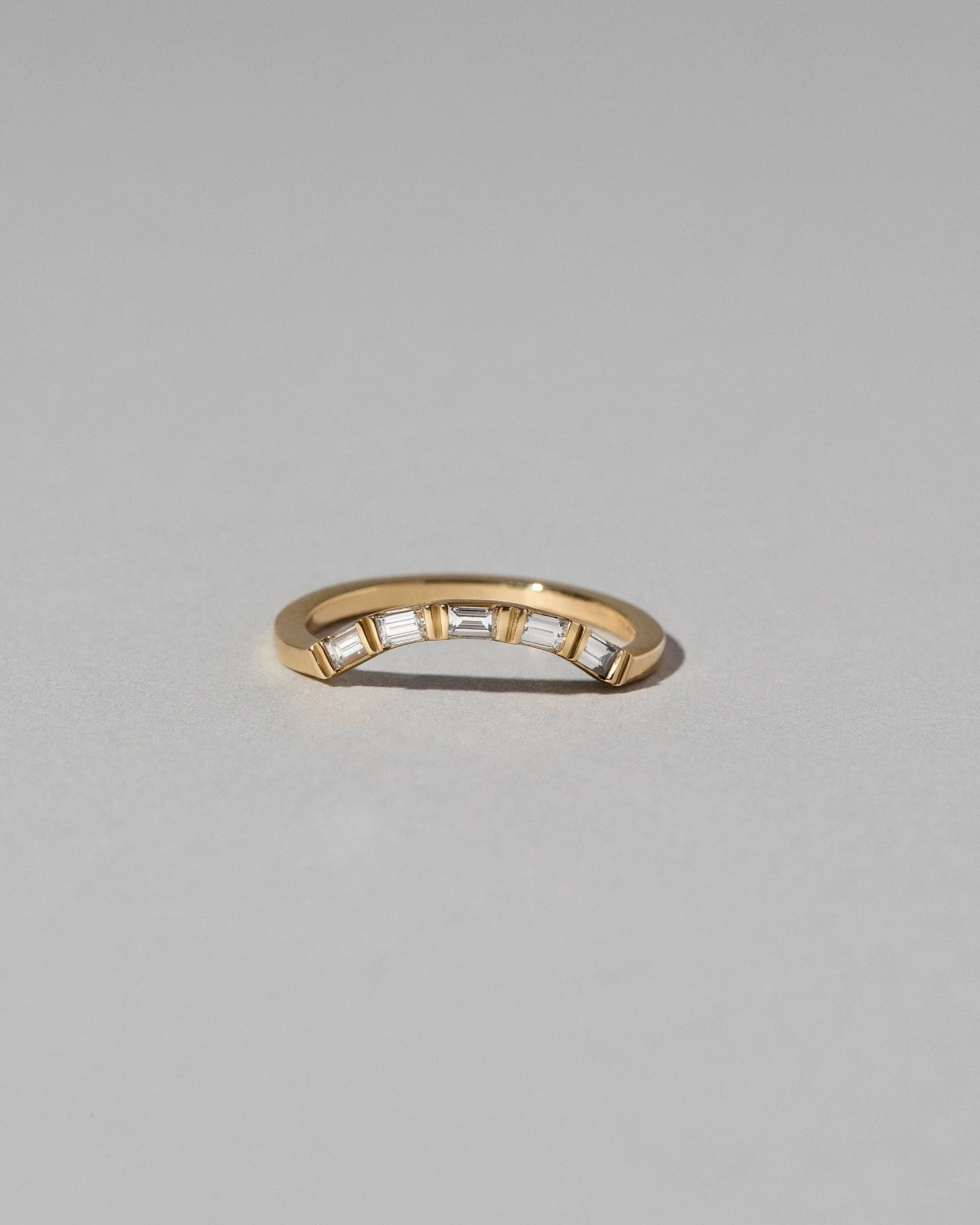 Mini Curve Band - Baguette Diamond