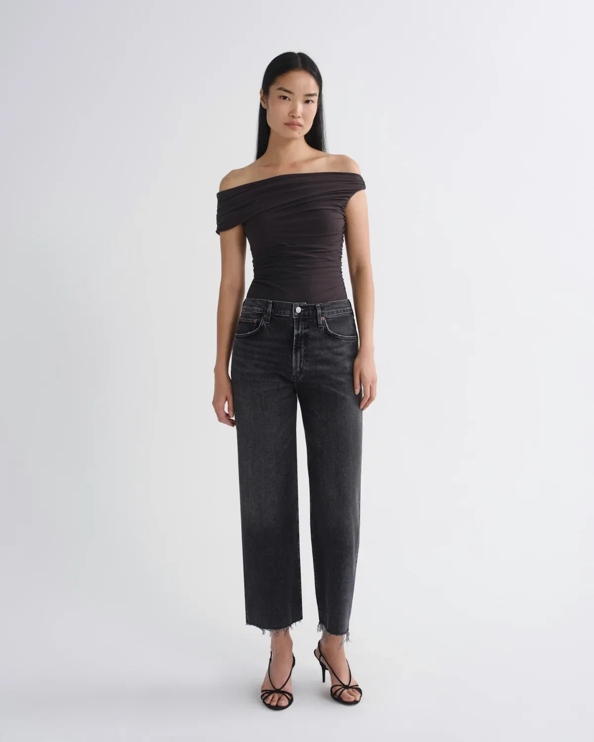 Harper Crop Jean (Weightless Stretch) in Radius