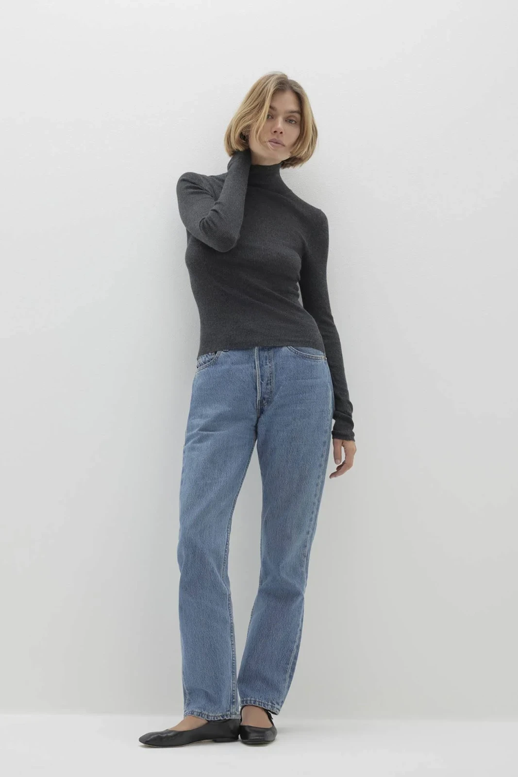 RUMER FITTED CASHMERE TURTLENECK - CHARCOAL