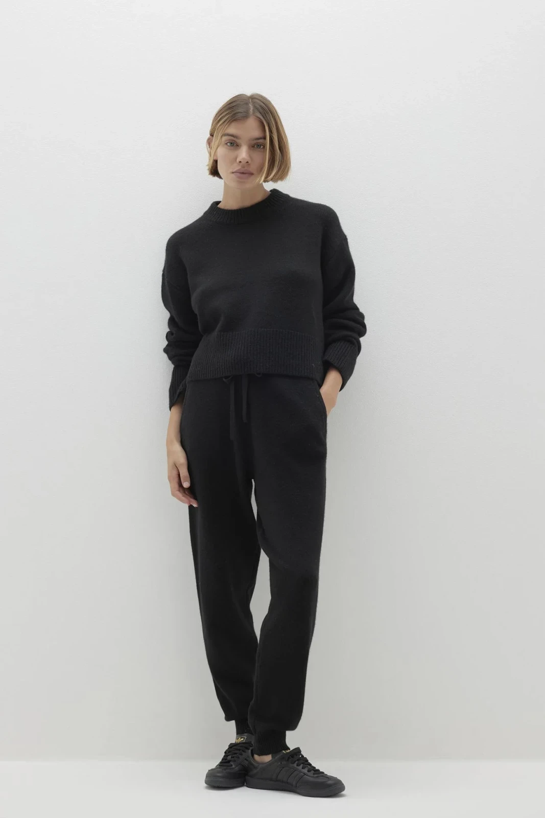 URI JOGGER PANT - BLACK