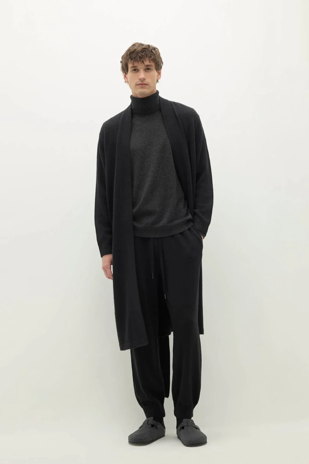 ANGUS CASHMERE ROBE - BLACK