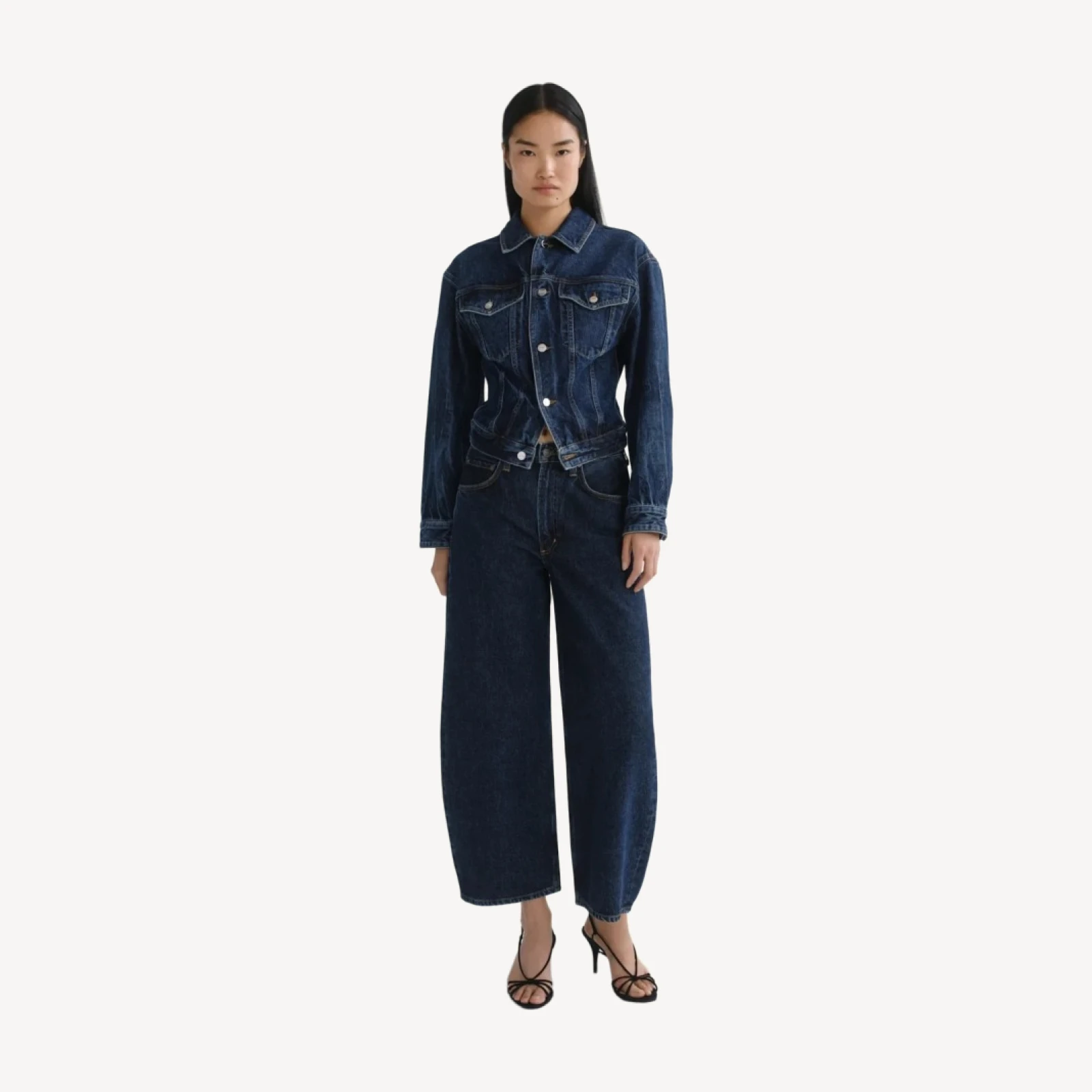 Low Curve Crop Jean in Pendulum